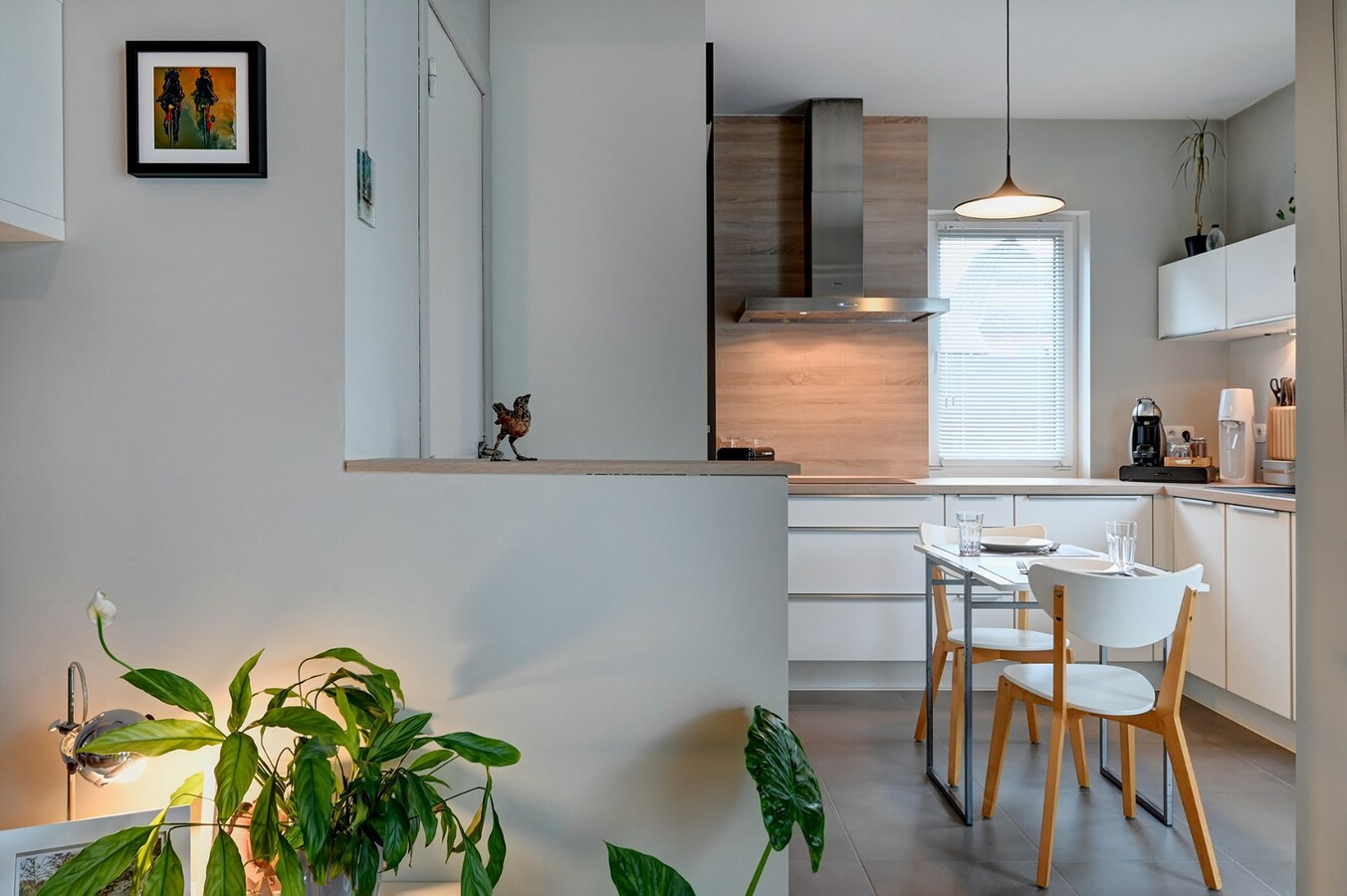 Totaal gerenvoveerde, charmante, halfopen woning met tuin, terras en garage in Kuringen (Hasselt ) 