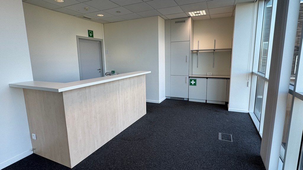 Kantoren te huur met visibiliteit langs de R4 in Merelbeke-Melle