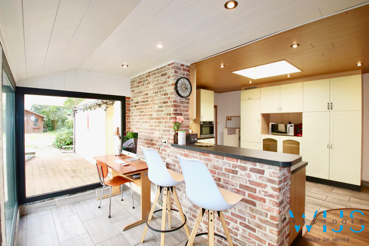 Instapklaar woonhuis op perceel van 450m² te ERTVELDE ! 