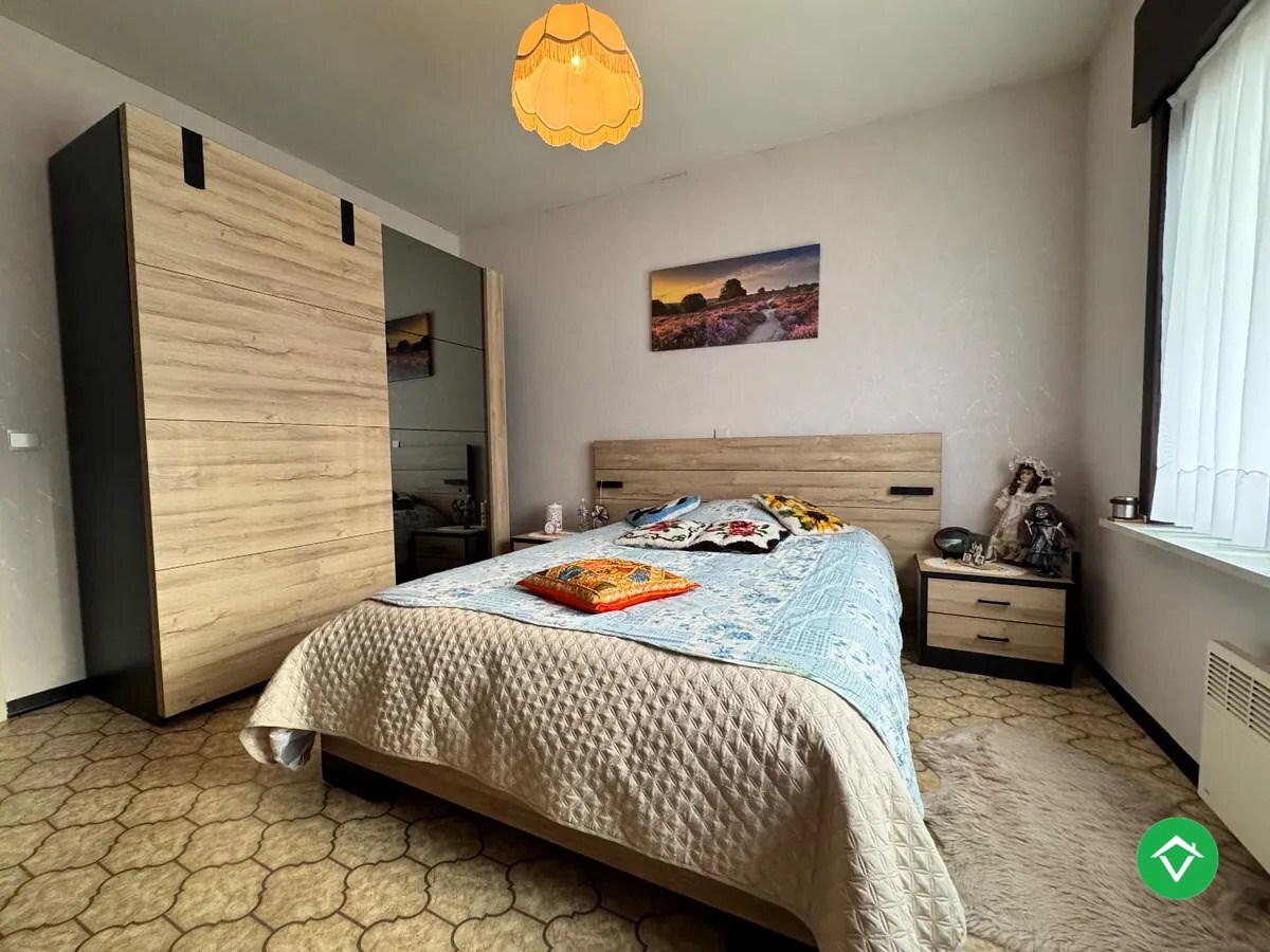 Appartement met 2 slaapkamers en garage in centrum Koekelare 