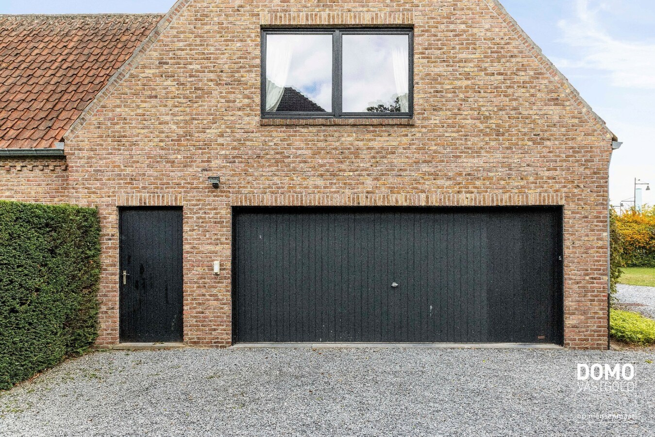 Exclusieve statige open bebouwing met zuid gerichte tuin in het centrum van Kermt (Hasselt) 