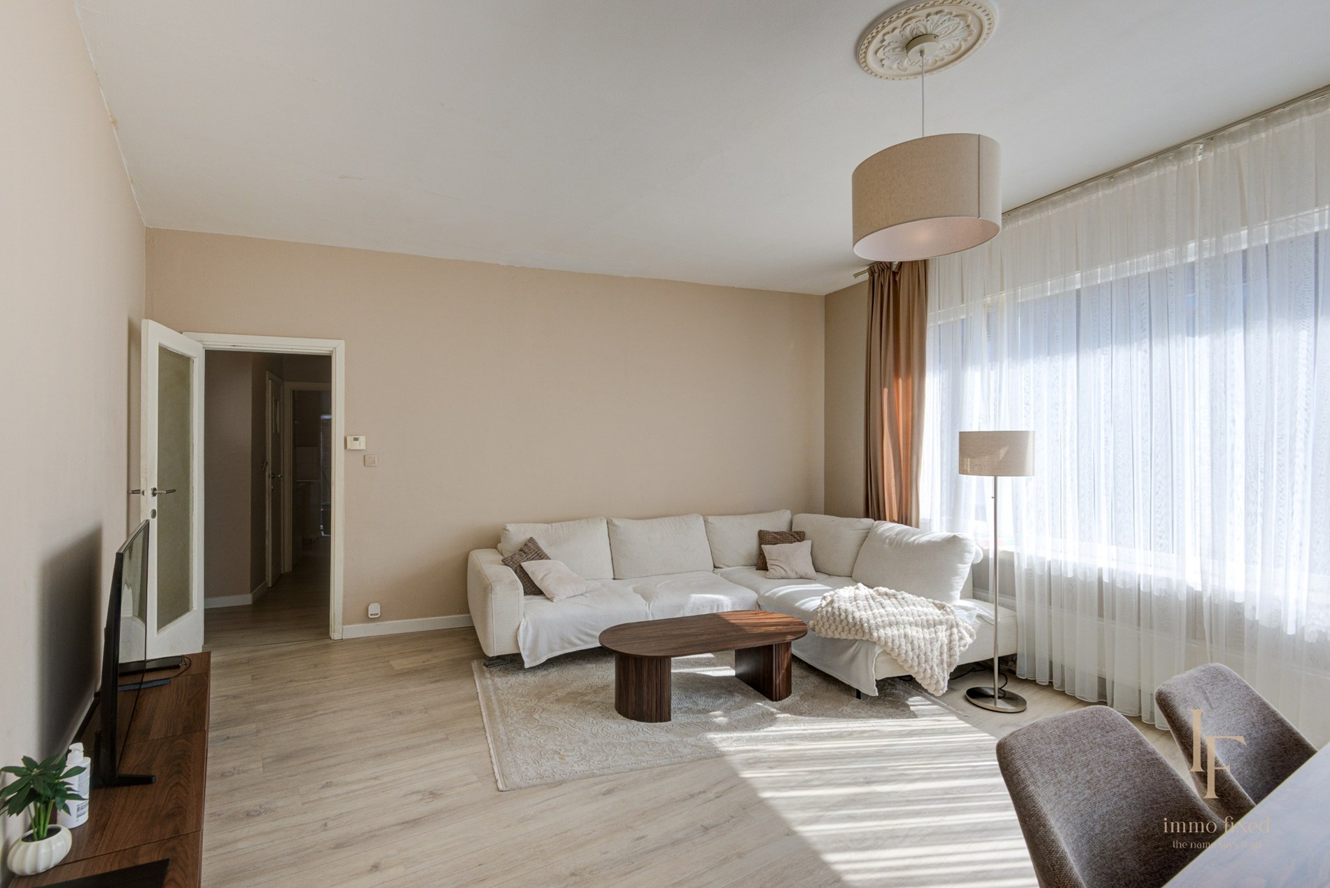 Appartement met twee slaapkamers en gezellig terrasje te Merksem! 