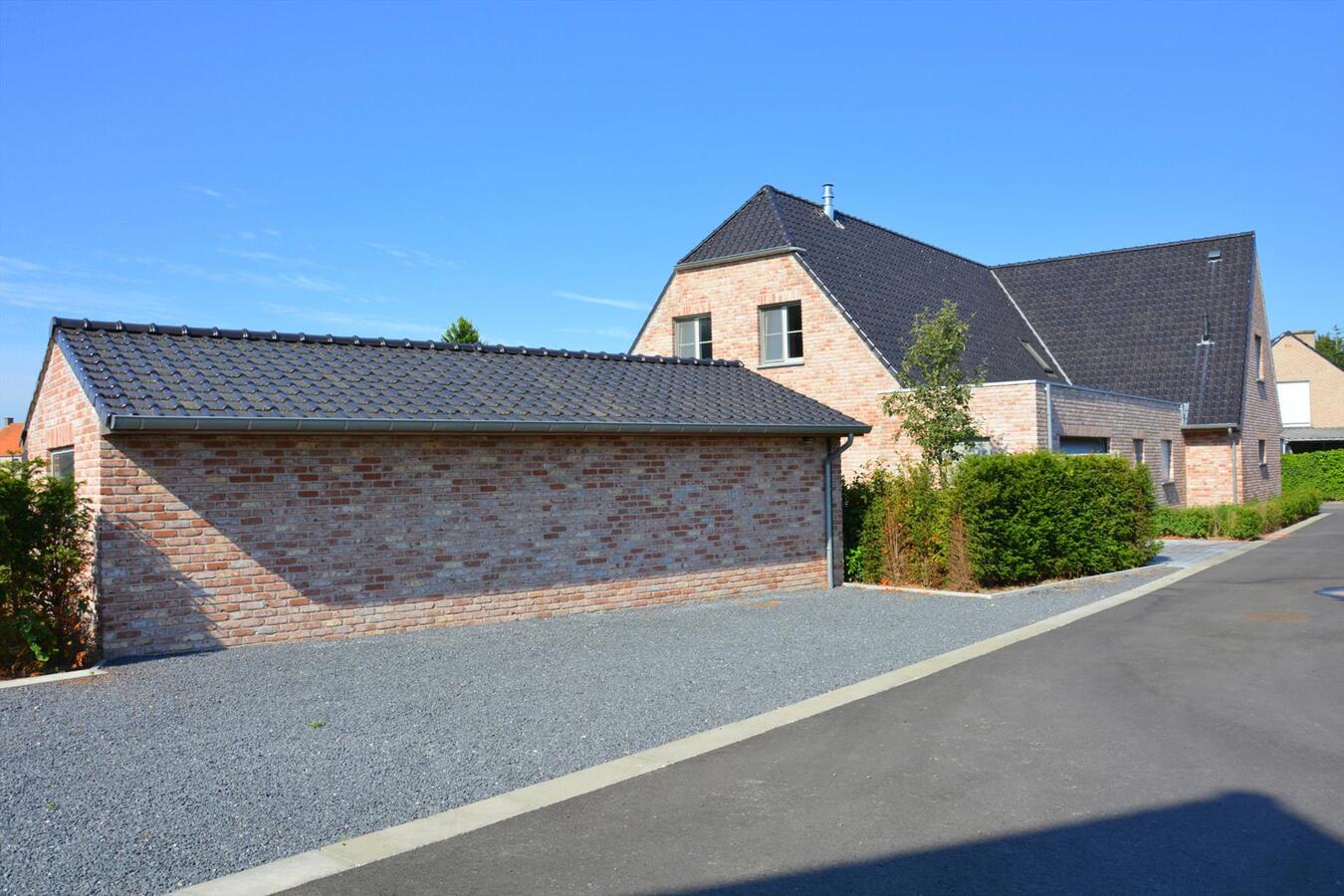 Uniek moderne nieuwbouwvilla met 4 slaapkamers 