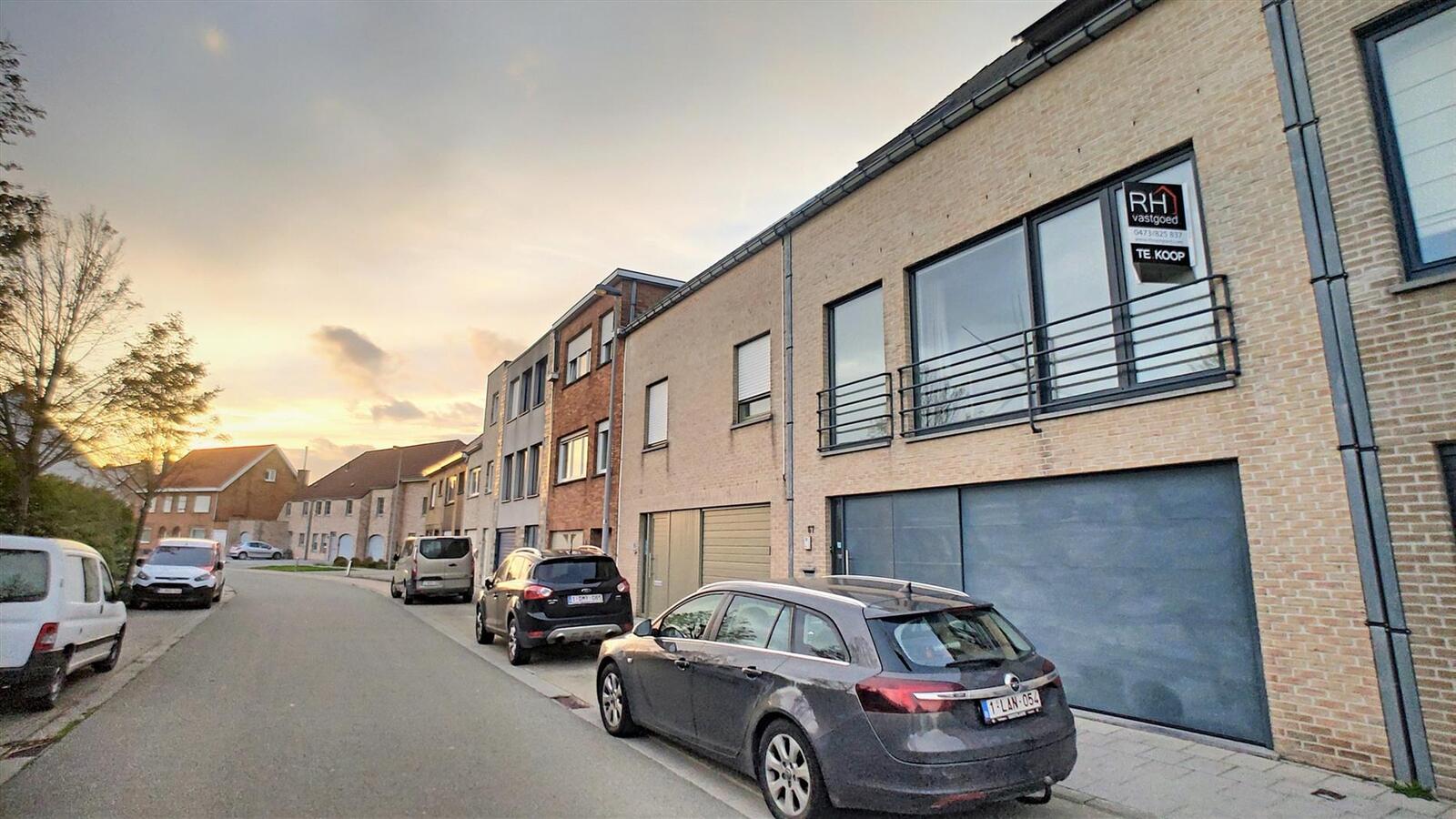 Knappe gezinswoning met vier slaapkamers en tuin - Zeebrugge 