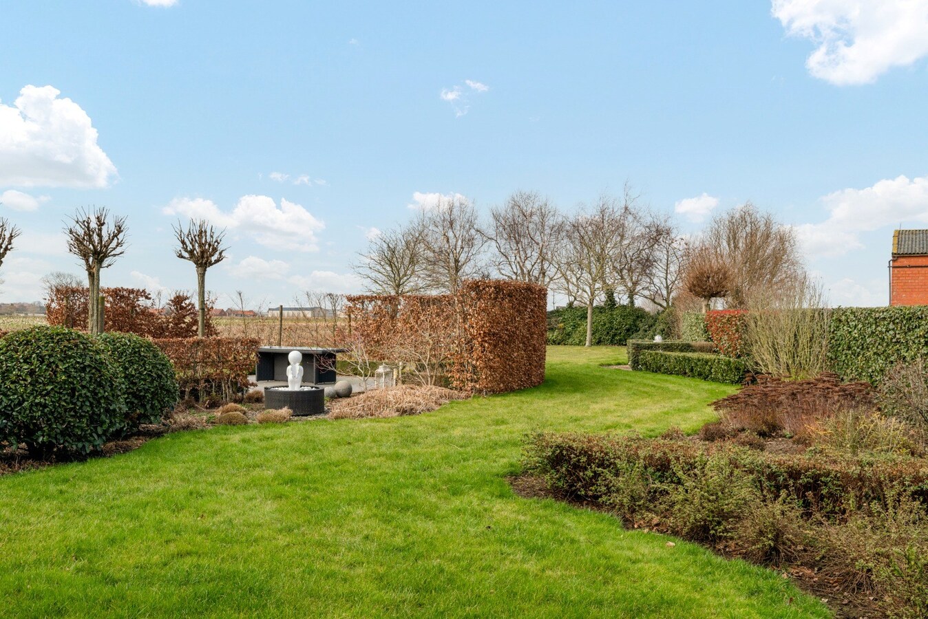 Ruime gezinswoning met tuin te huur in Westrozebeke 