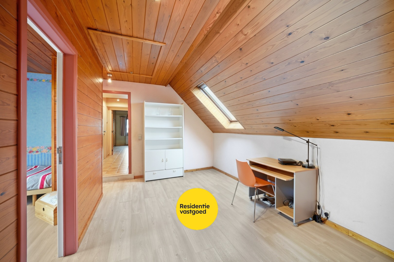 Rustig en groen wonen naast historisch erfgoed – Ruime alleenstaande woning in Ettelgem 