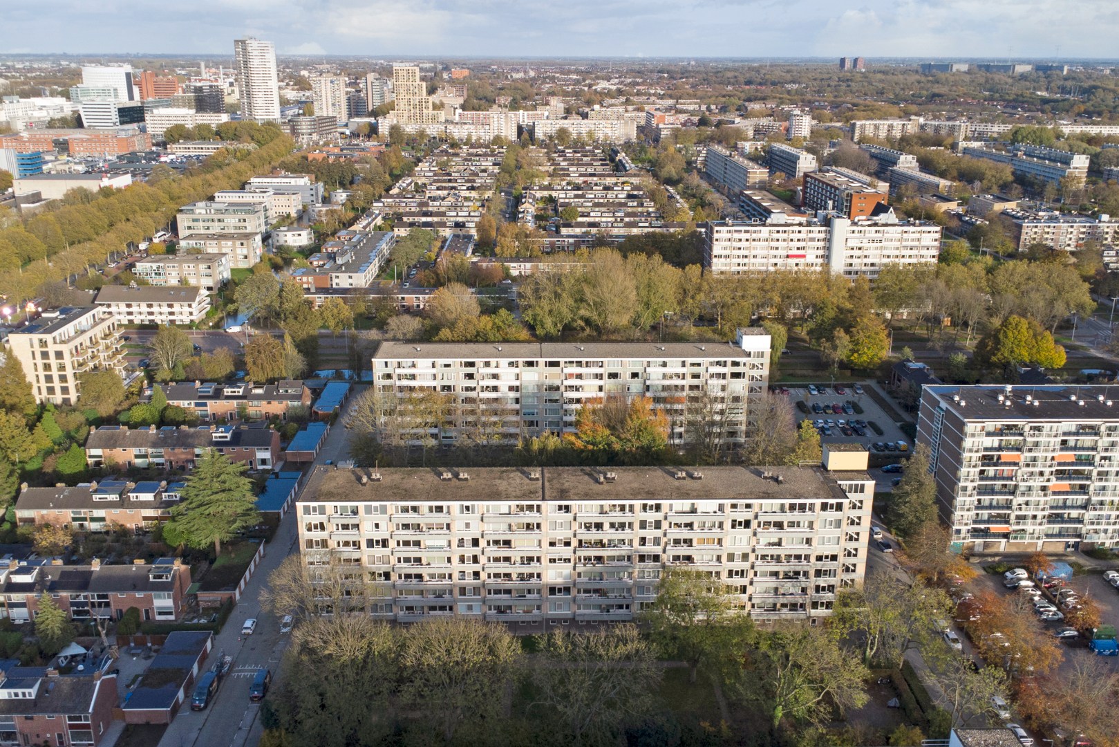 Comfortabel wonen in dit 3-kamer hoek appartement met een heerlijk balkon op het zonnige westen! 