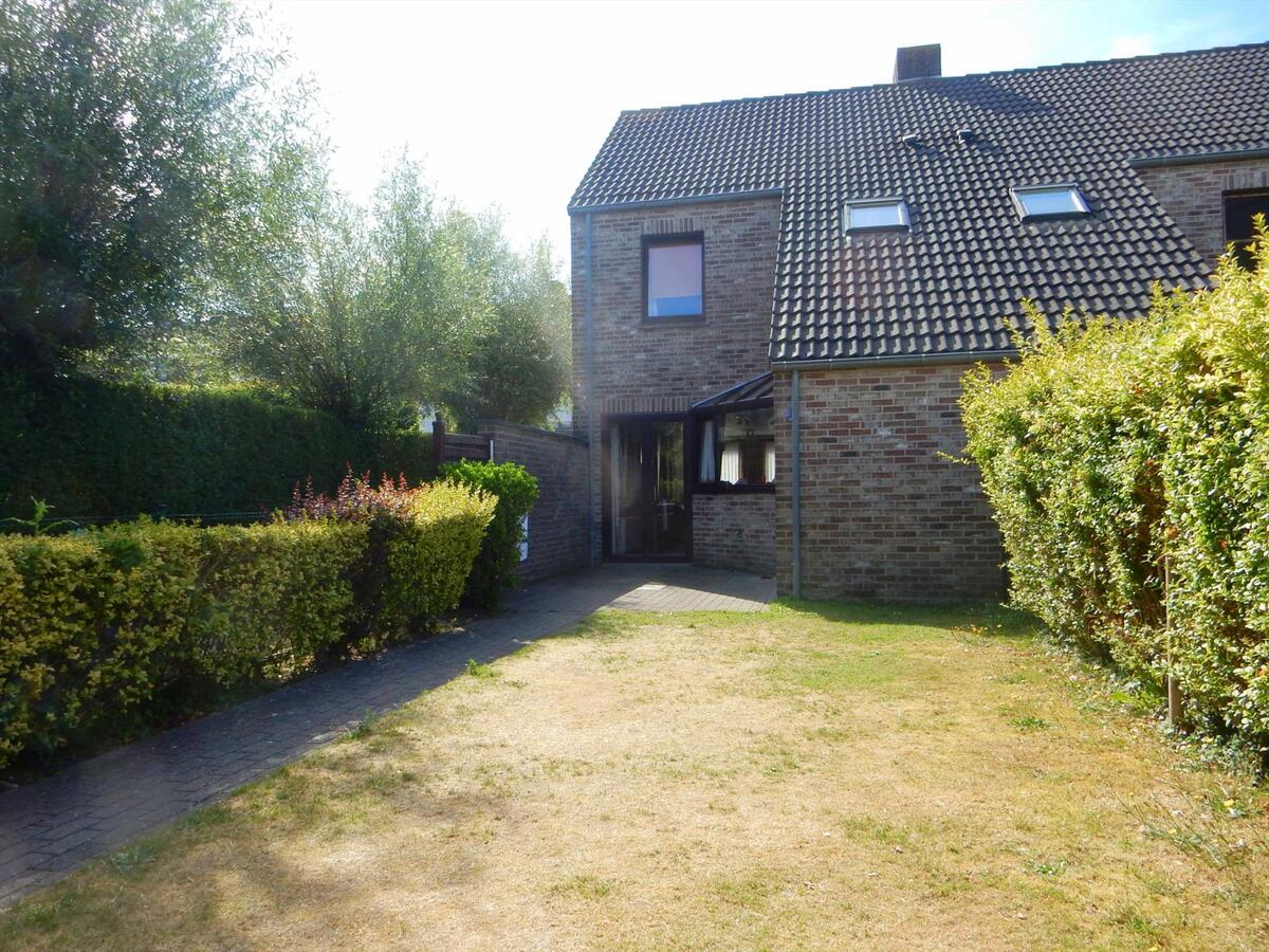 Half-open woning met 3 slaapkamers 