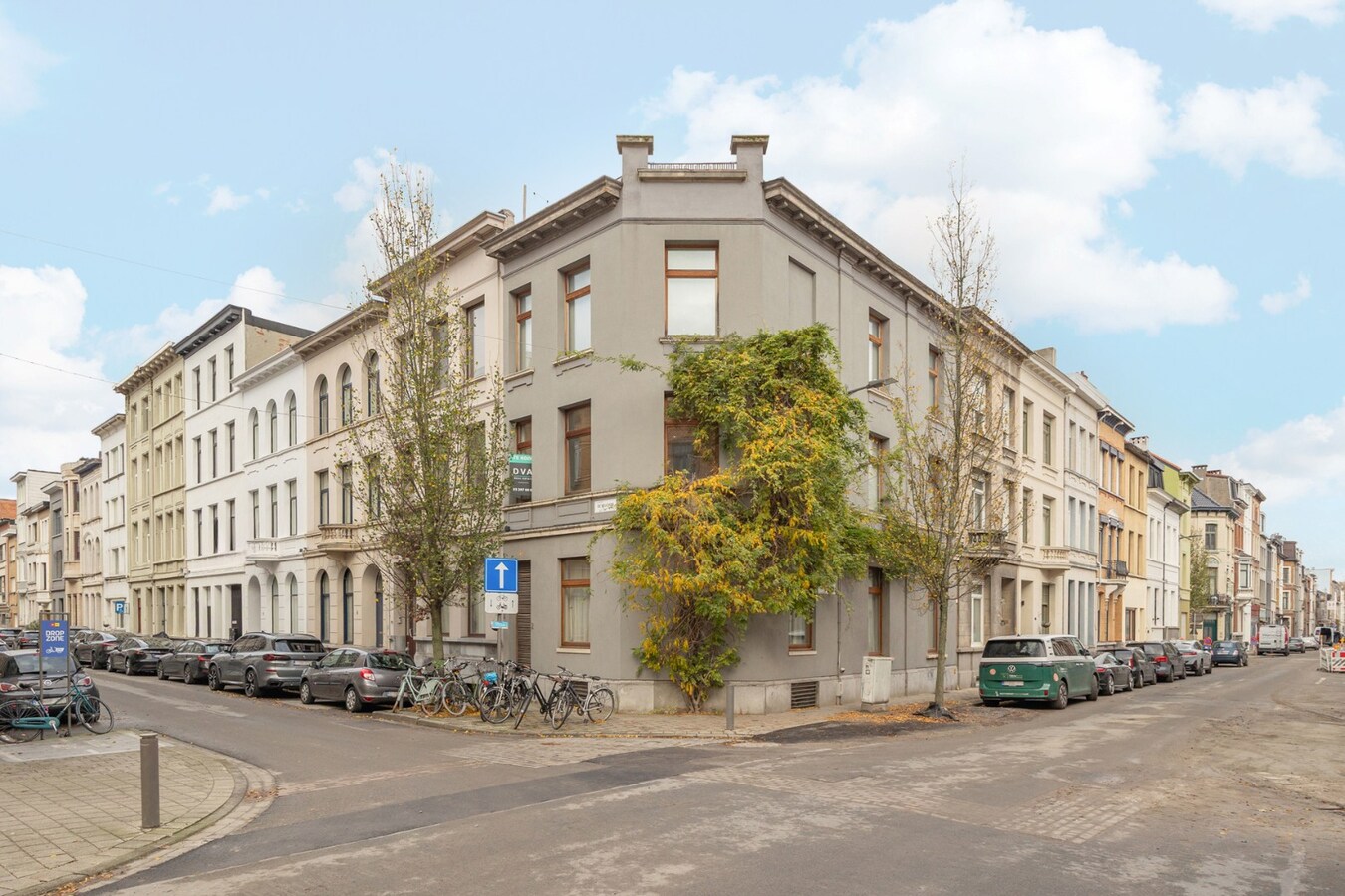 Ruim triplex appt met 2 slpk en dakterras nabij 't Zuid! 