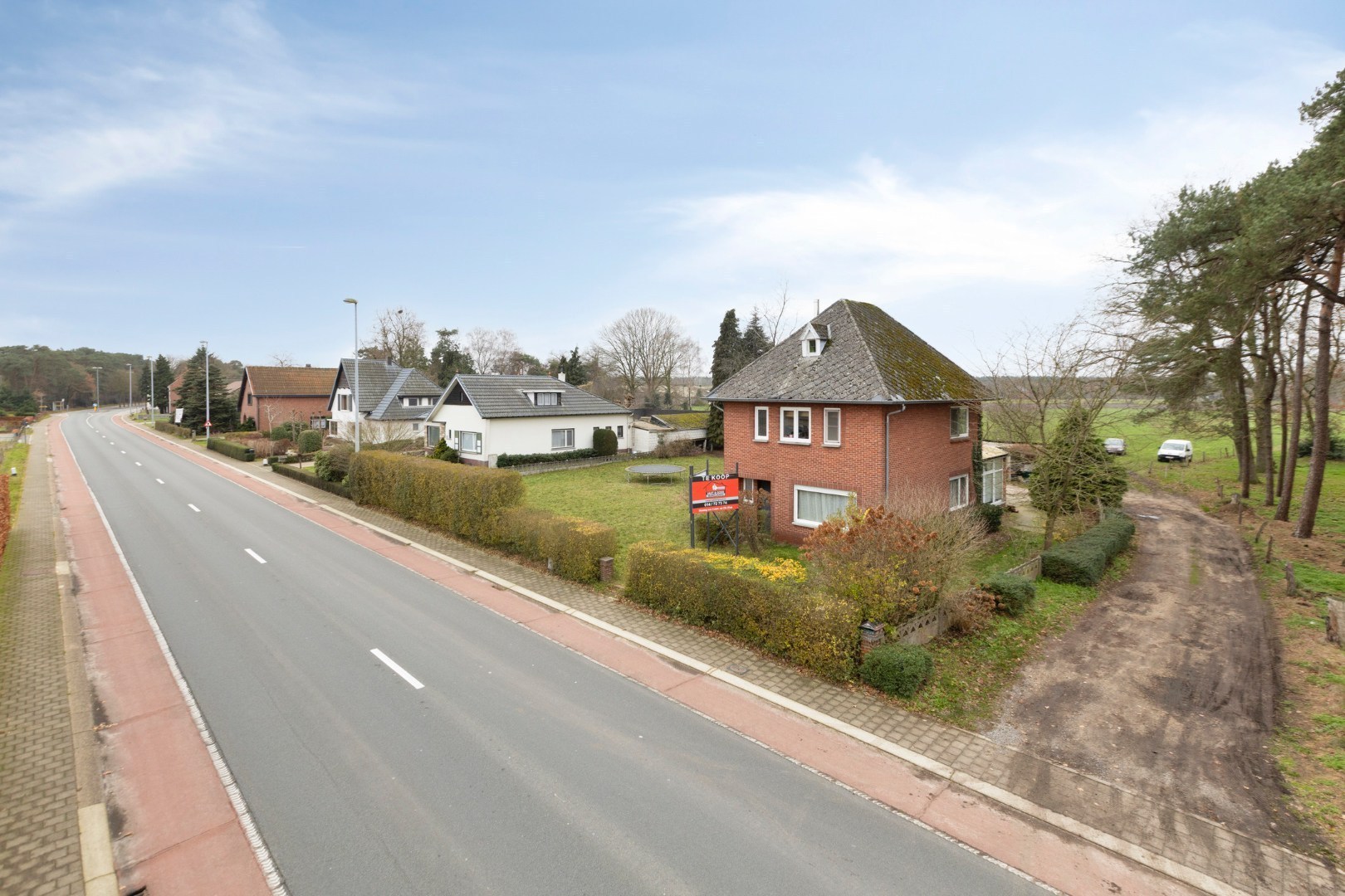 Ruime gezinswoning met 3 slpk. op prachtig perceel van 20a 81ca in Overpelt 