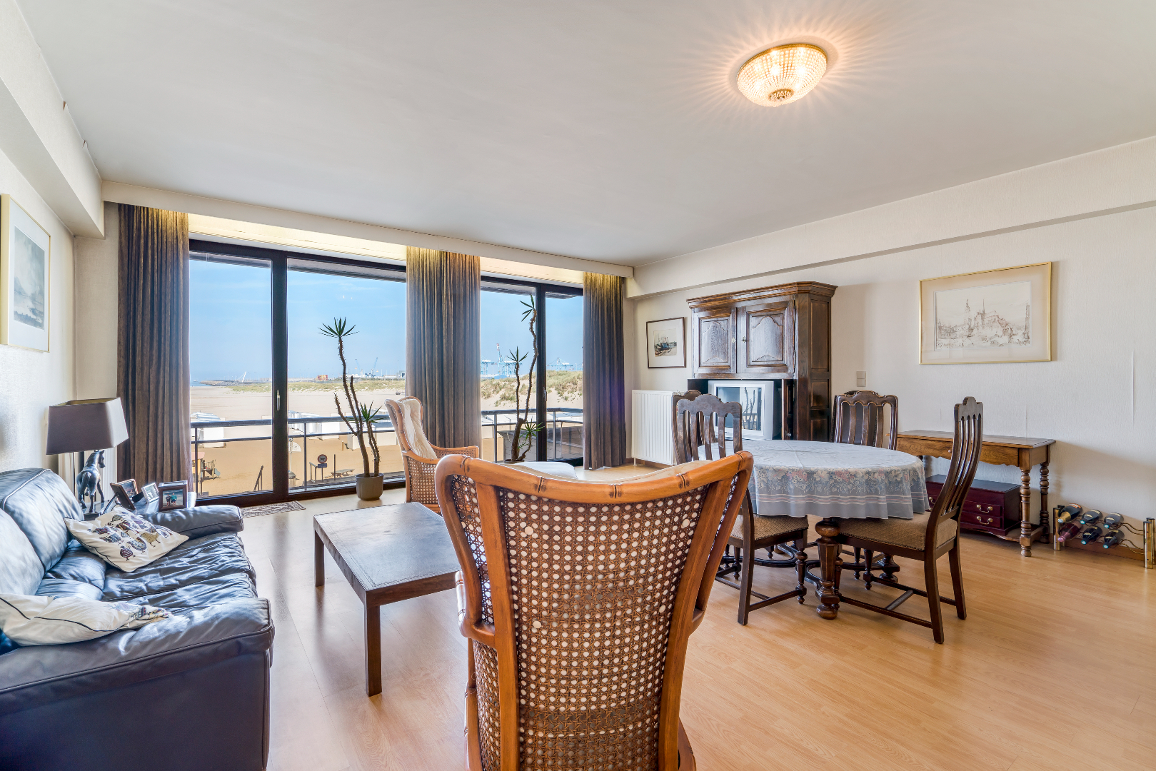 Appartement met frontaal zeezicht 