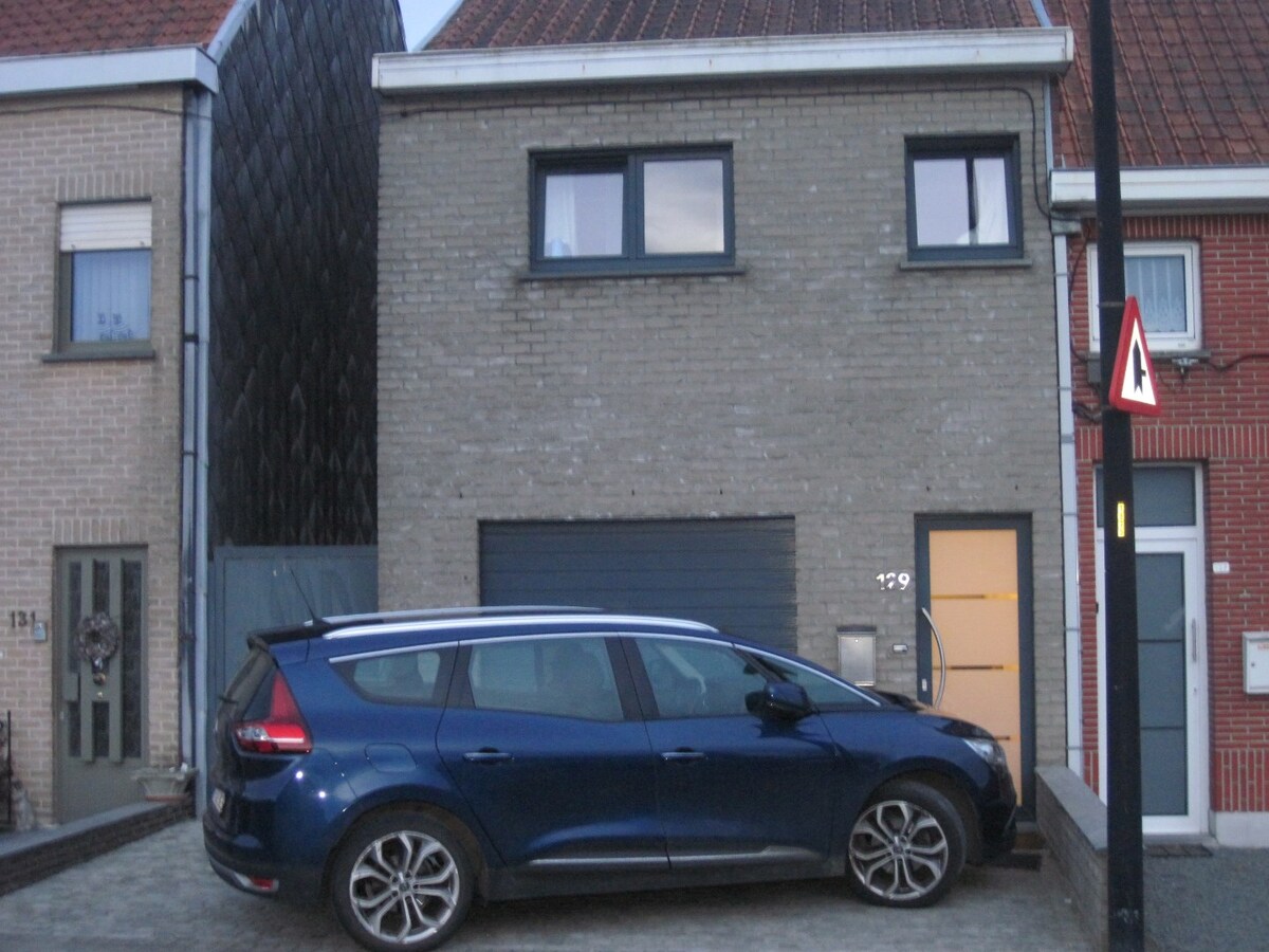 Gezellige woning met garage, tuintje én met uitzicht op de Schelde! 