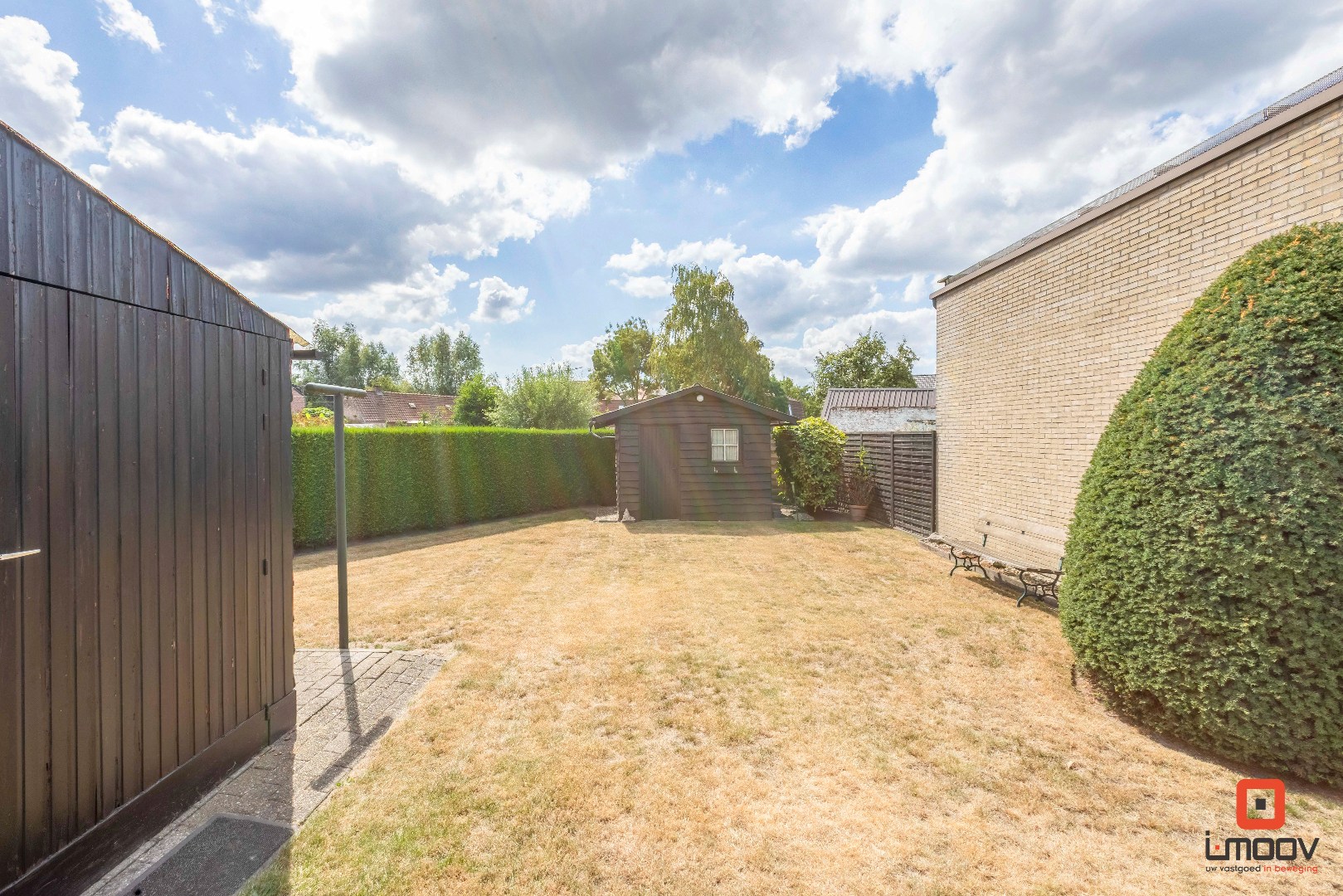 Charmante bungalow met potentieel in rustige buurt te Evergem 