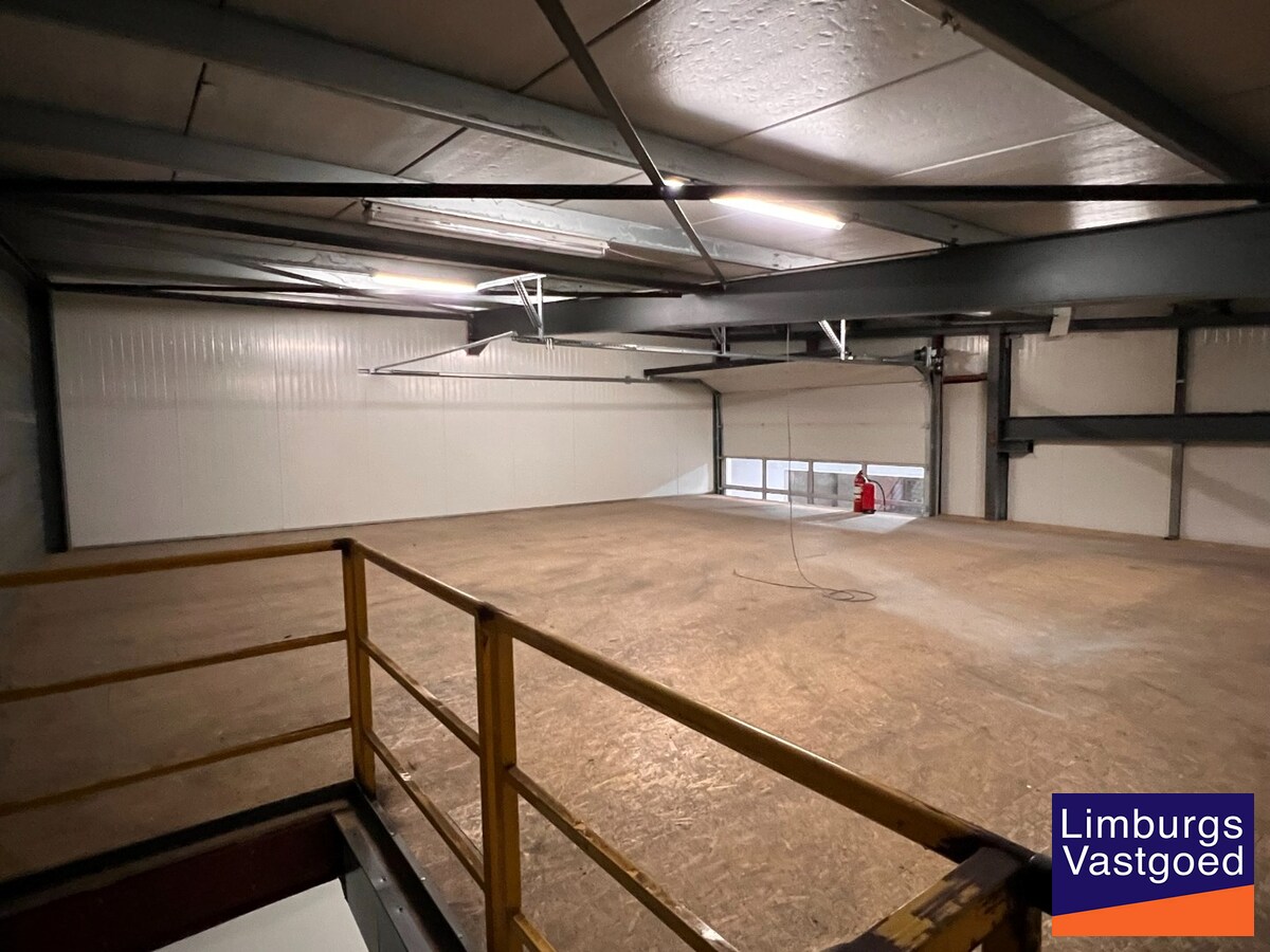 DE BEER - KMO UNITS - v.a. 110 m² tot 478 m² - Nabij E 313 
