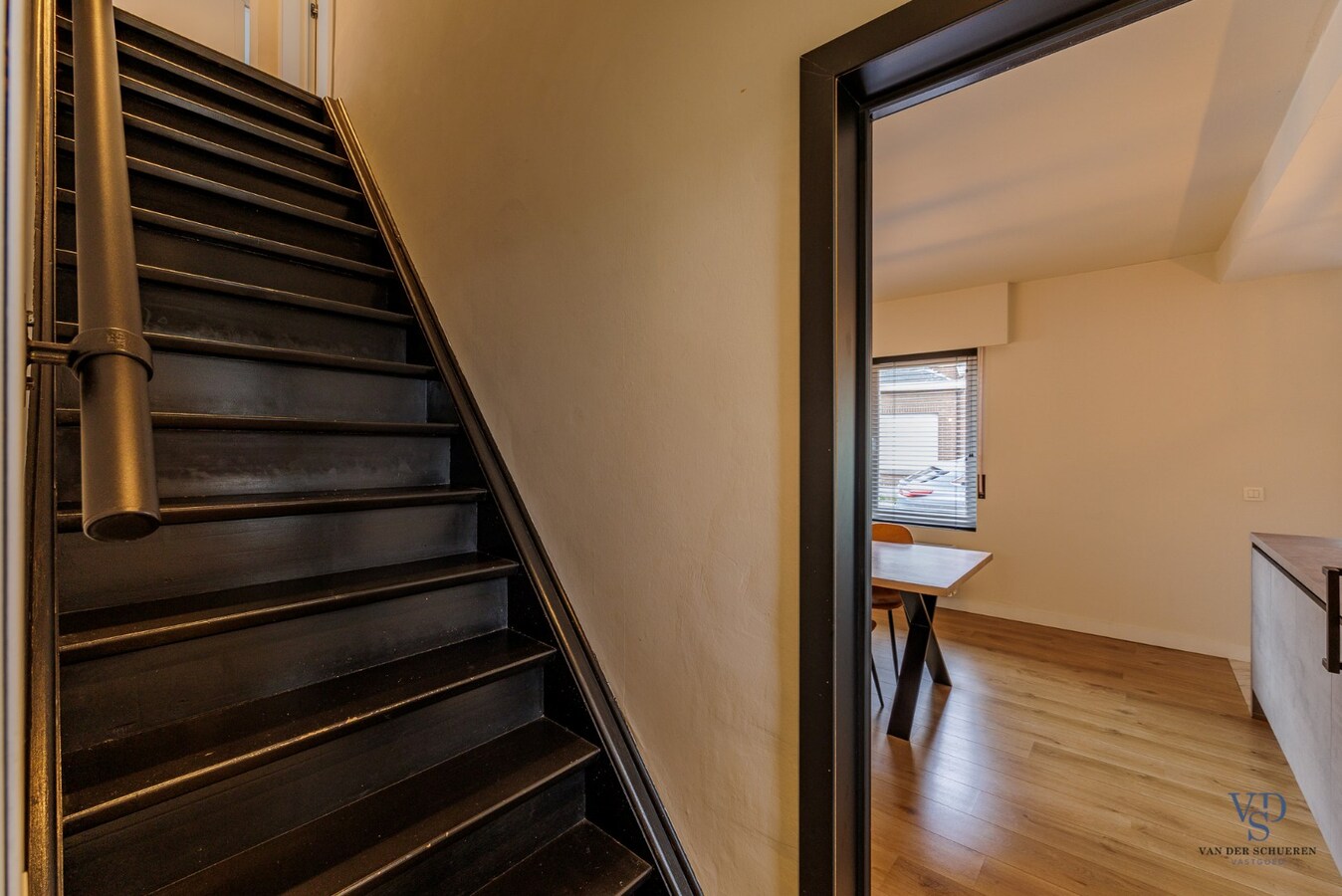 Stijlvol gerenoveerde woning. 