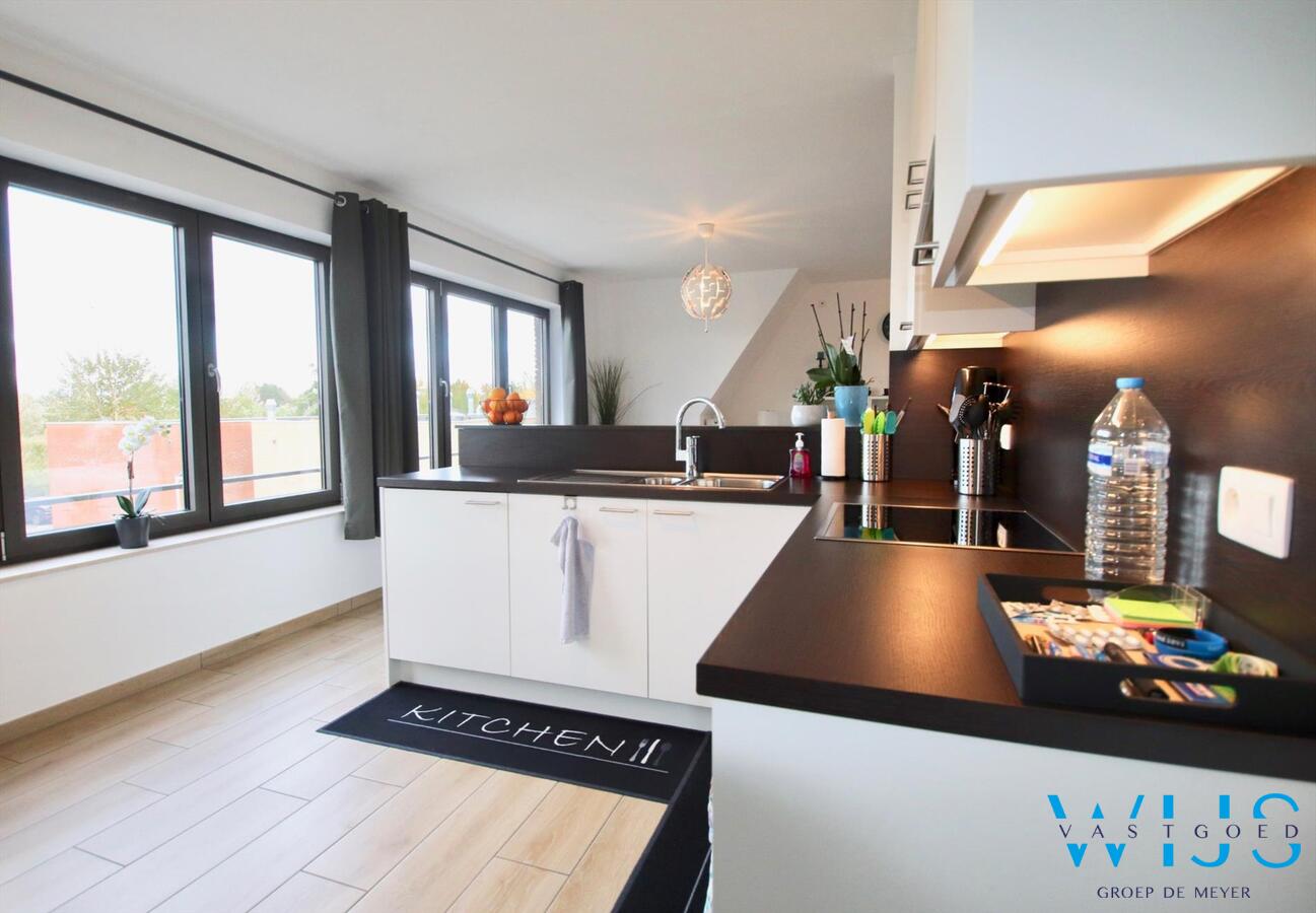 Prachtige duplex + garage in het rustige landelijke OOSTEEKLO 