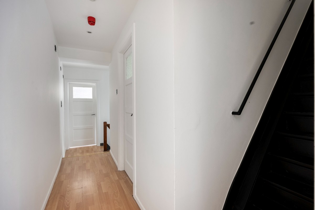 Woning met 4 slaapkamers, 2 badkamers, terras in centrum Leuven ! – EPC 187 kWh/m² - bewoonbare opp. 184m² 