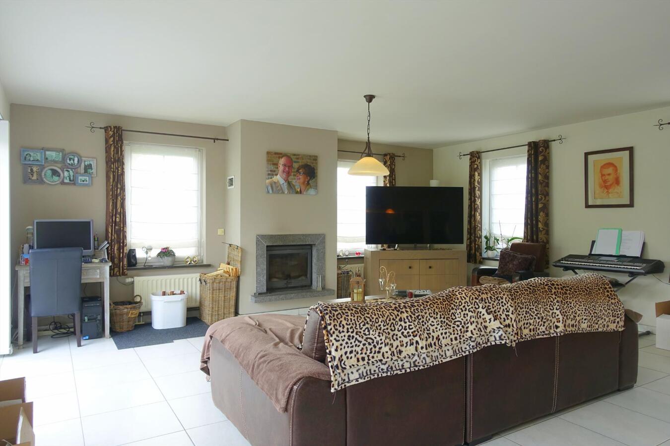 Instapklaar rustig gelegen landhuis met zicht op velden 