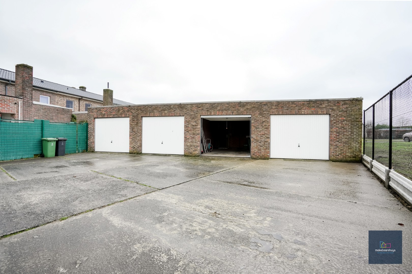 Instapklare eigendom met 3-slp.kamers garage en tuin 