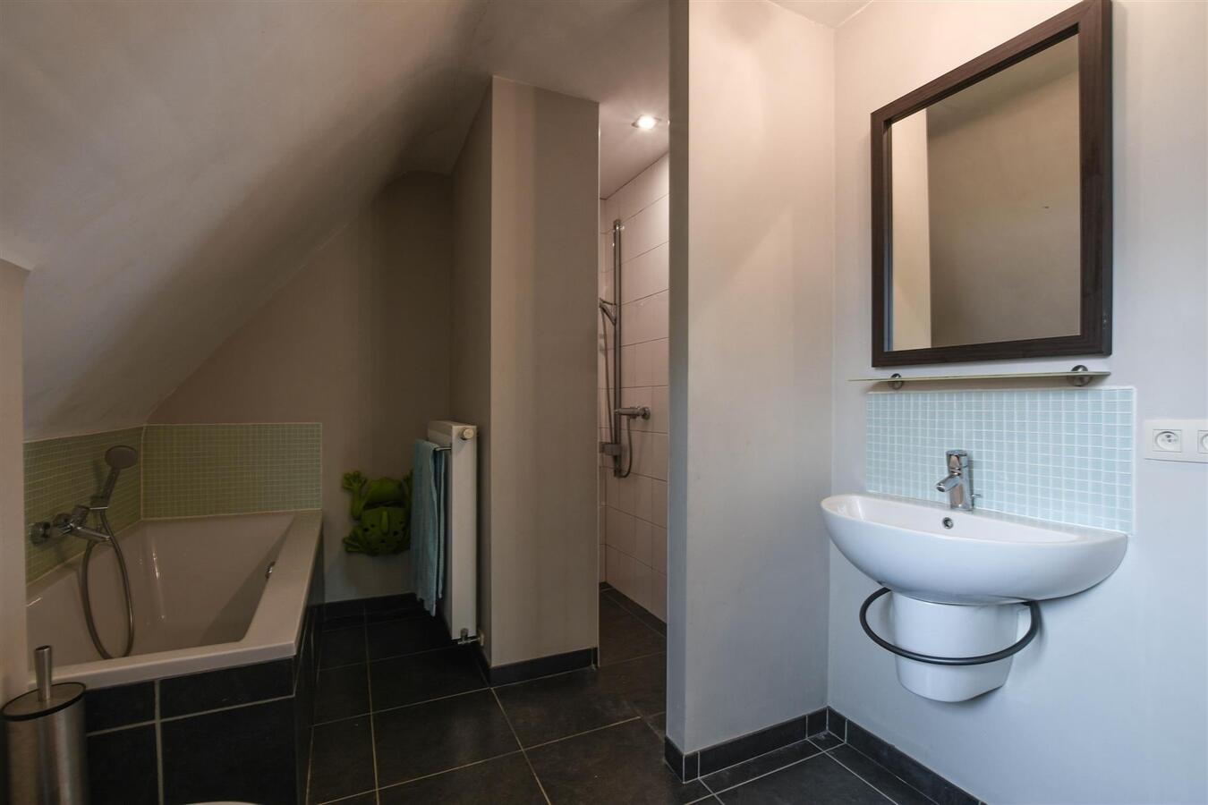 Knappe halfopen gezinswoning te Heulebrug - Heist 