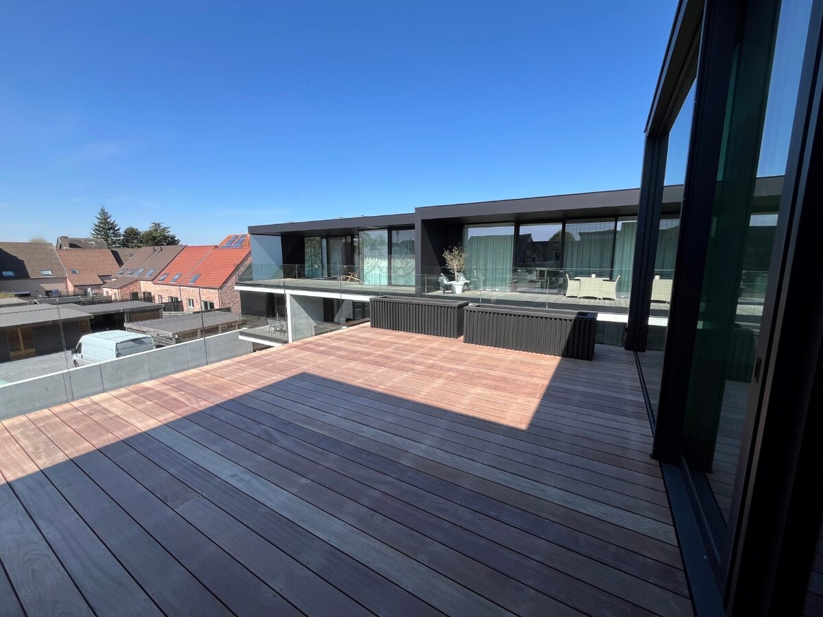 Luxe penthouse in hartje Zingem 