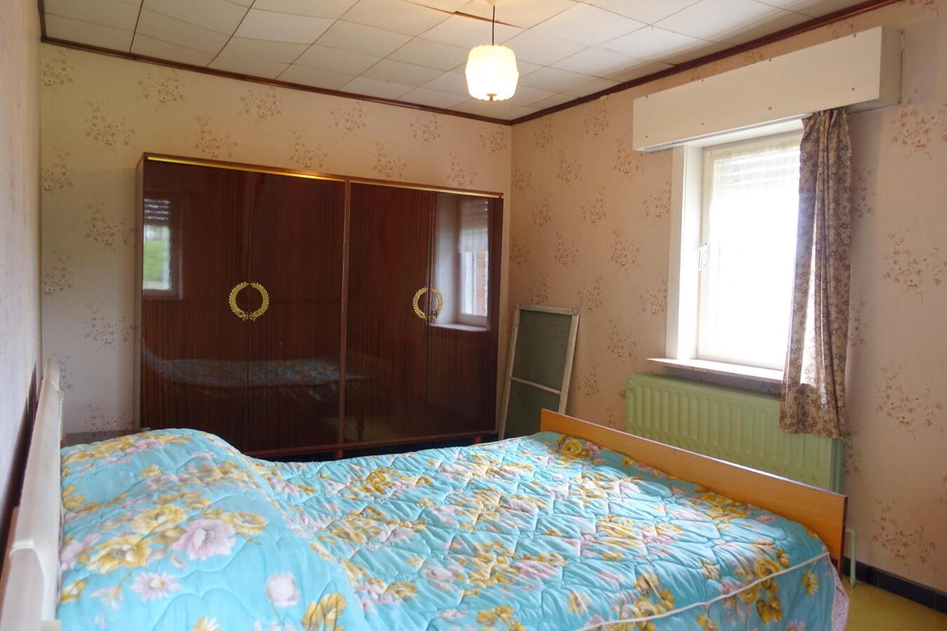 Op te knappen villa op landelijke ligging 