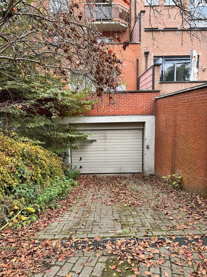 Appartement met 2 slaapkamers en autostandplaats in centrum Leuven 