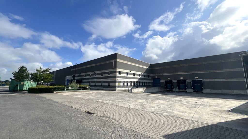 Logistiek magazijn te huur in bedrijvenpark Waregem-Zuid