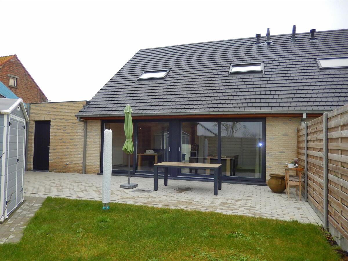 Mooie nieuwbouwwoning met 3 slaapkamers en tuintje 