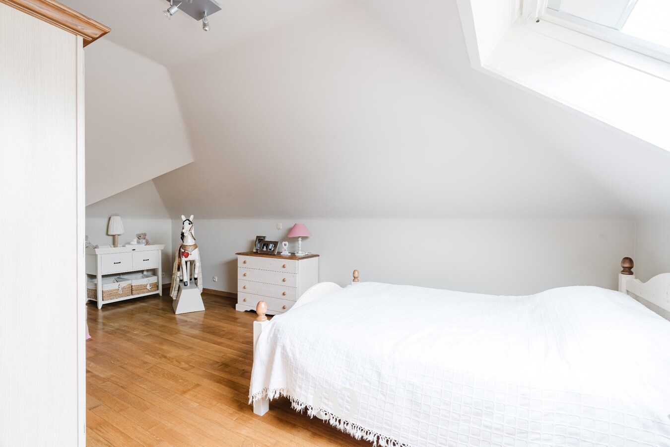 Prachtig onderhouden villa op meer dan 2.000 m² in Kaster 