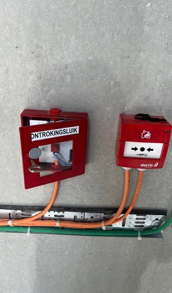 Recent magazijn te huur in Evergem