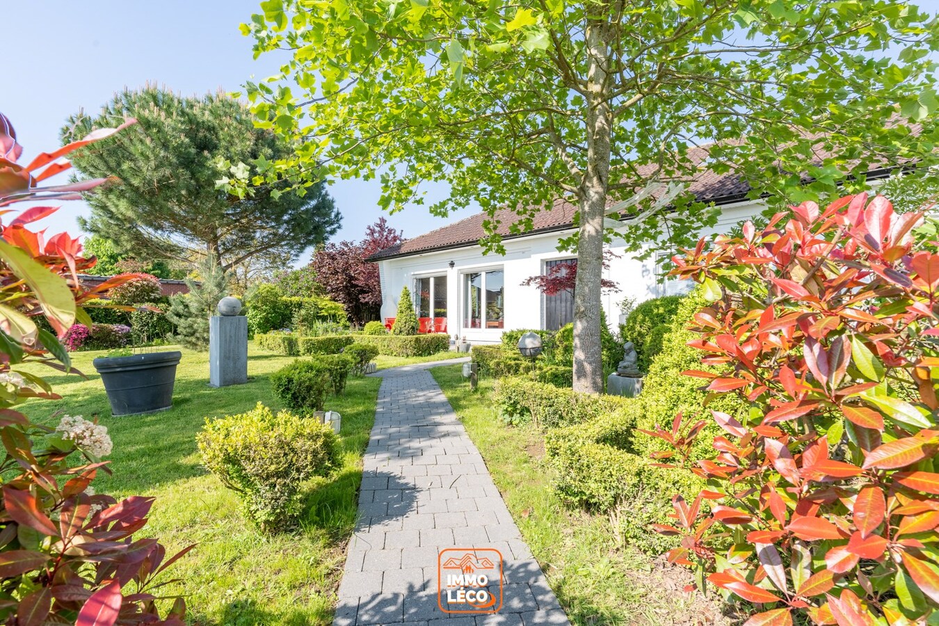 Superbe propriété « semi plain-pied » érigée sur une parcelle de 1823m2, COUP DE COEUR ABSOLU ! 