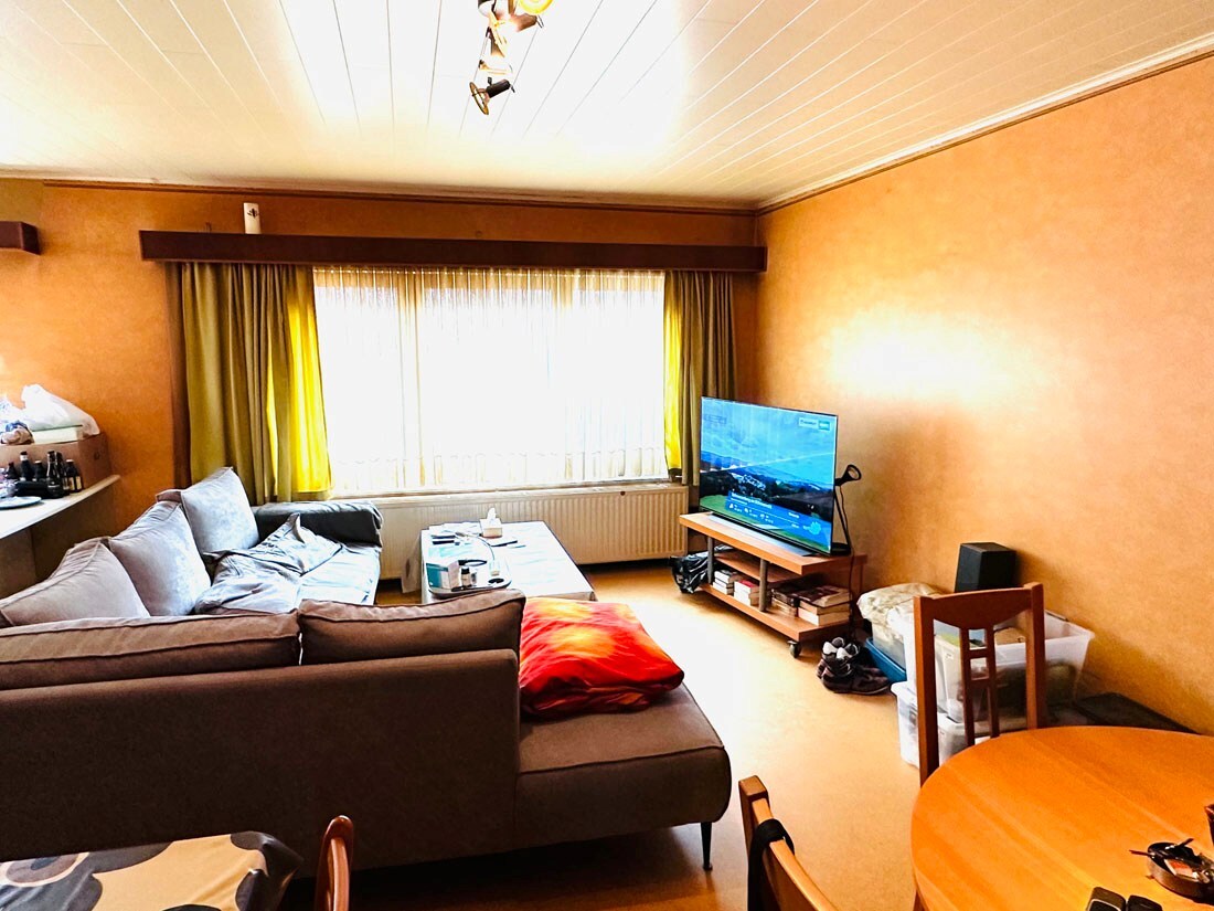 Appartement op de eerste verdieping in het centrum van Paal 