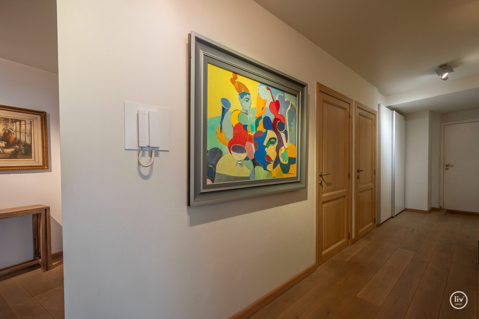 Aangenaam, ruim (101m2) appartement met 2 slaapkamers gelegen in het mussenpad te Knokke. 