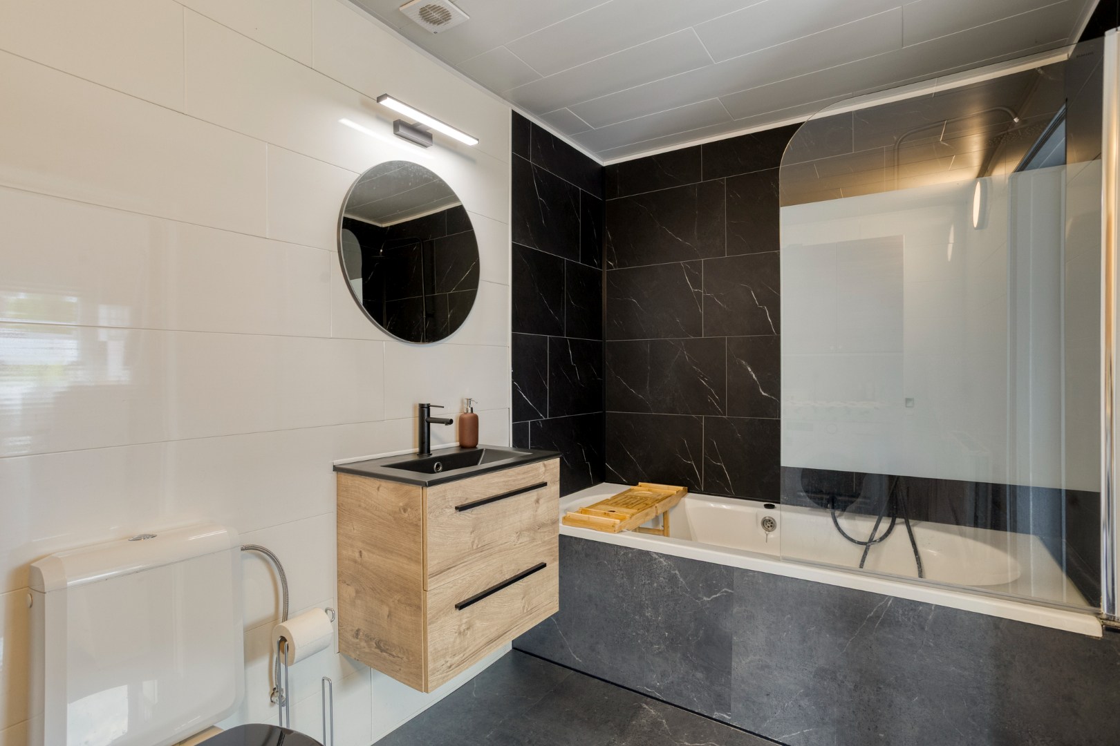 Zeer rustig gelegen half open bebouwing met 4 slaapkamers en ruime tuin in Pellenberg - EPC 162 kwh/m2 