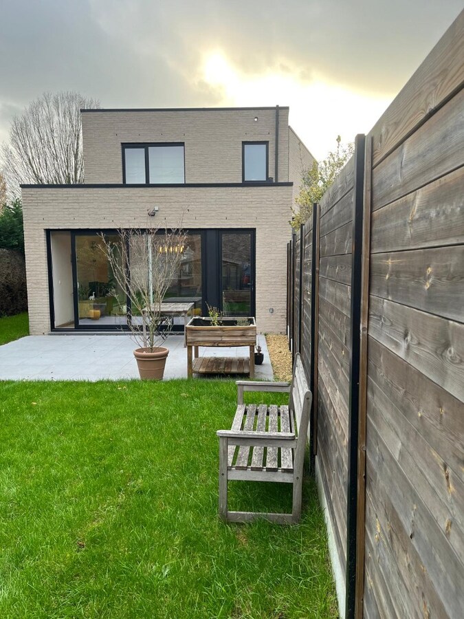 Energiezuinige Half Open  met garage 