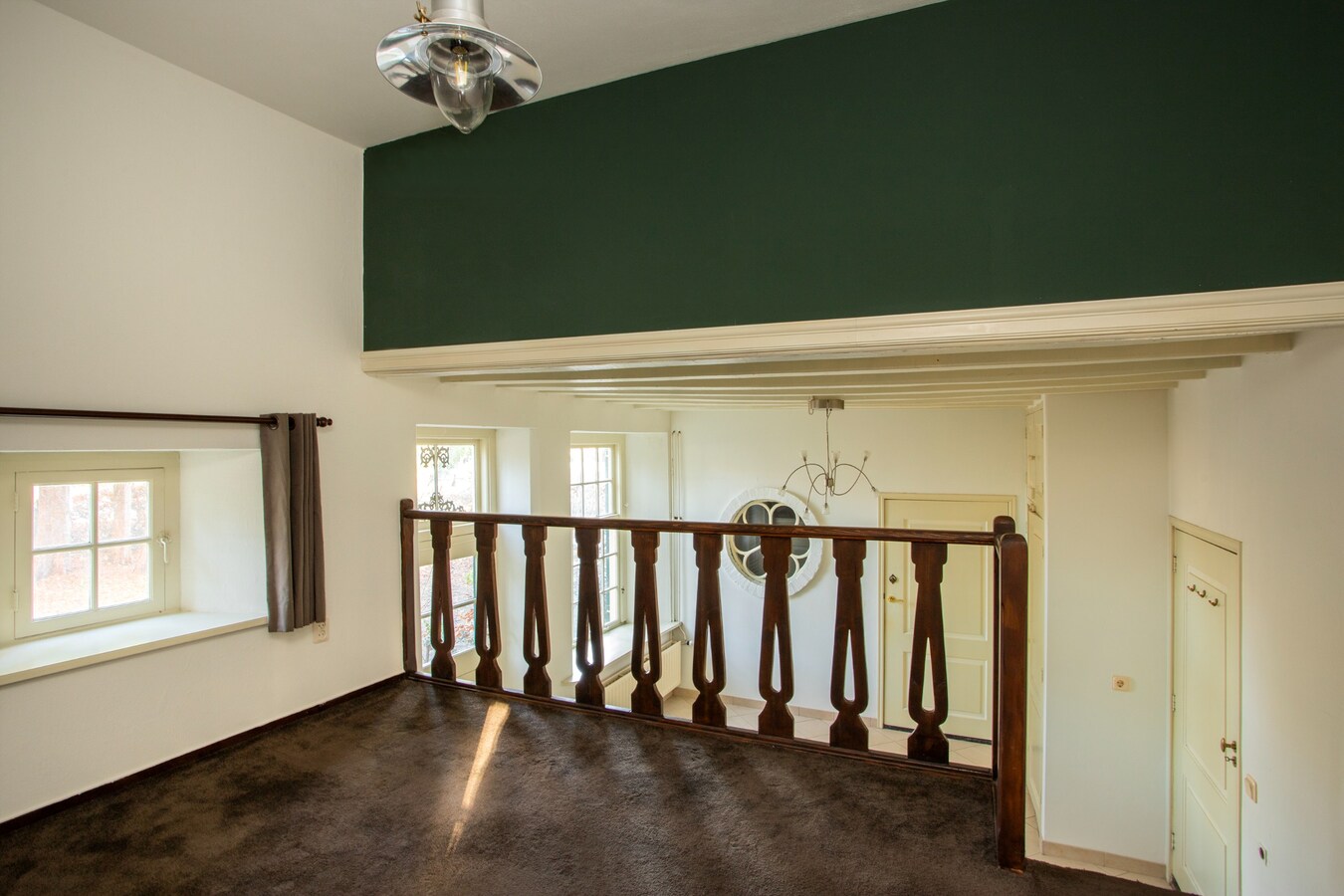 Imposante herenboerderij gelegen in het hart van Hoogeloon. 