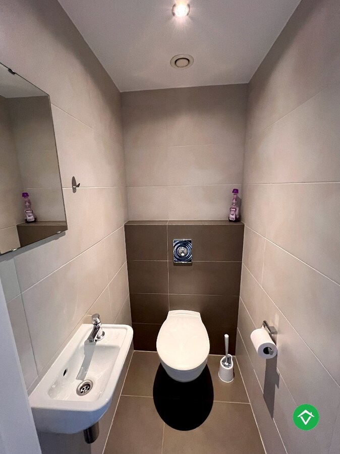 Appartement met 2 slaapkamers en ruim terras te Oostende 