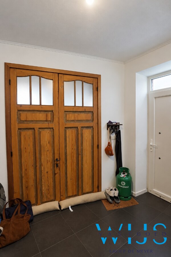 Gerenoveerde woning met ruime tuin in Doornzele/Desteldonk 