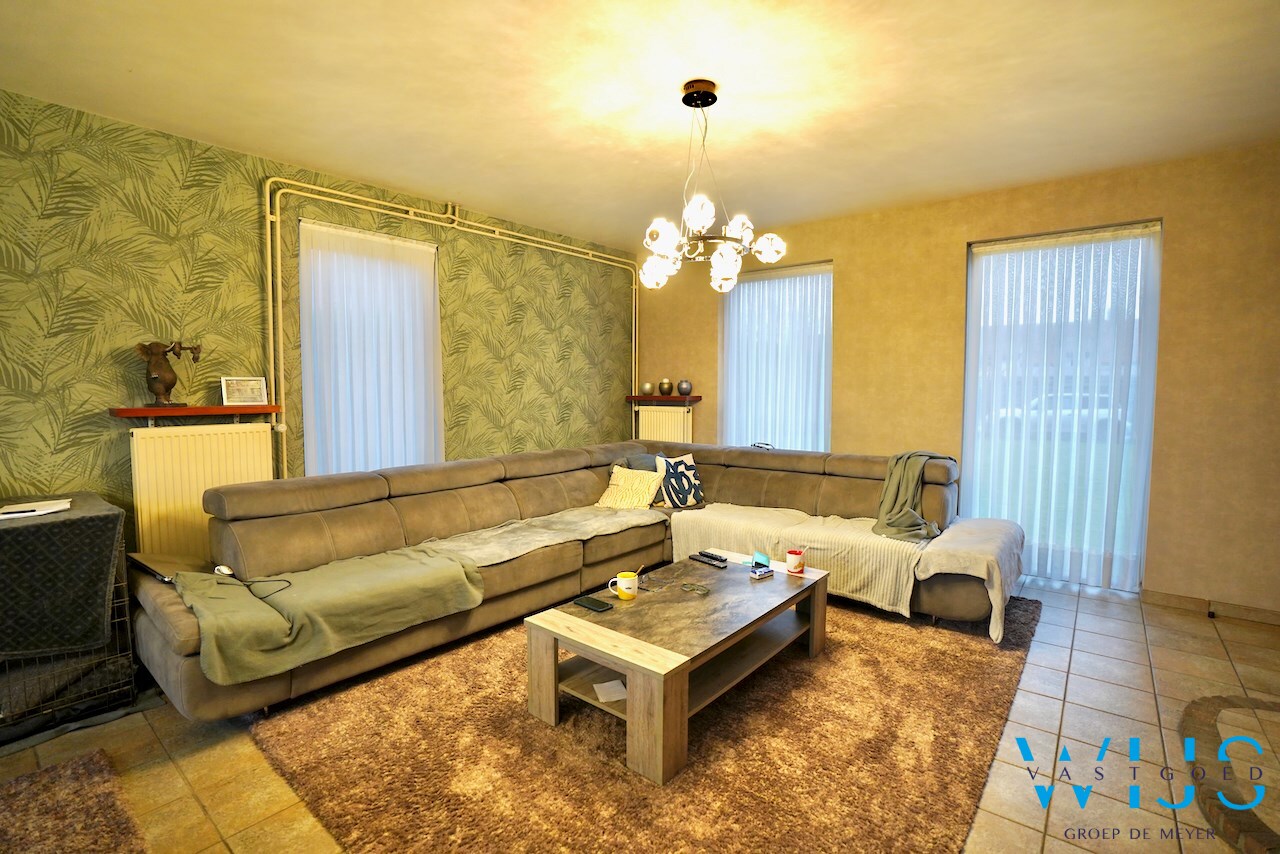 Landelijk gelegen woonhuis met 3 slaapkamers te Boekhoute! 