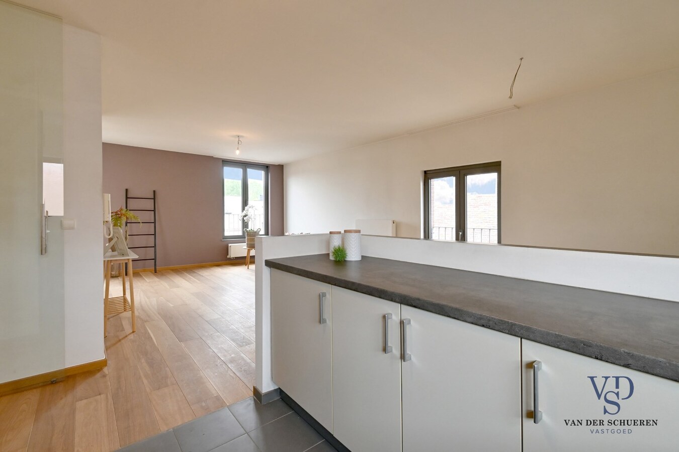 Eigentijds appartement in centrum Eke. 