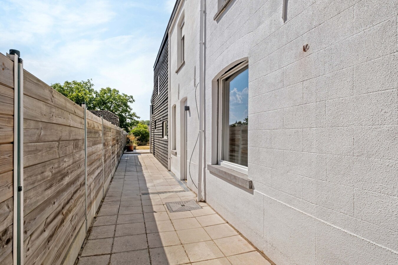 Trendy halfopen bebouwing met tuin en uitweg te Wevelgem ! *** NONO INSPIRED*** 