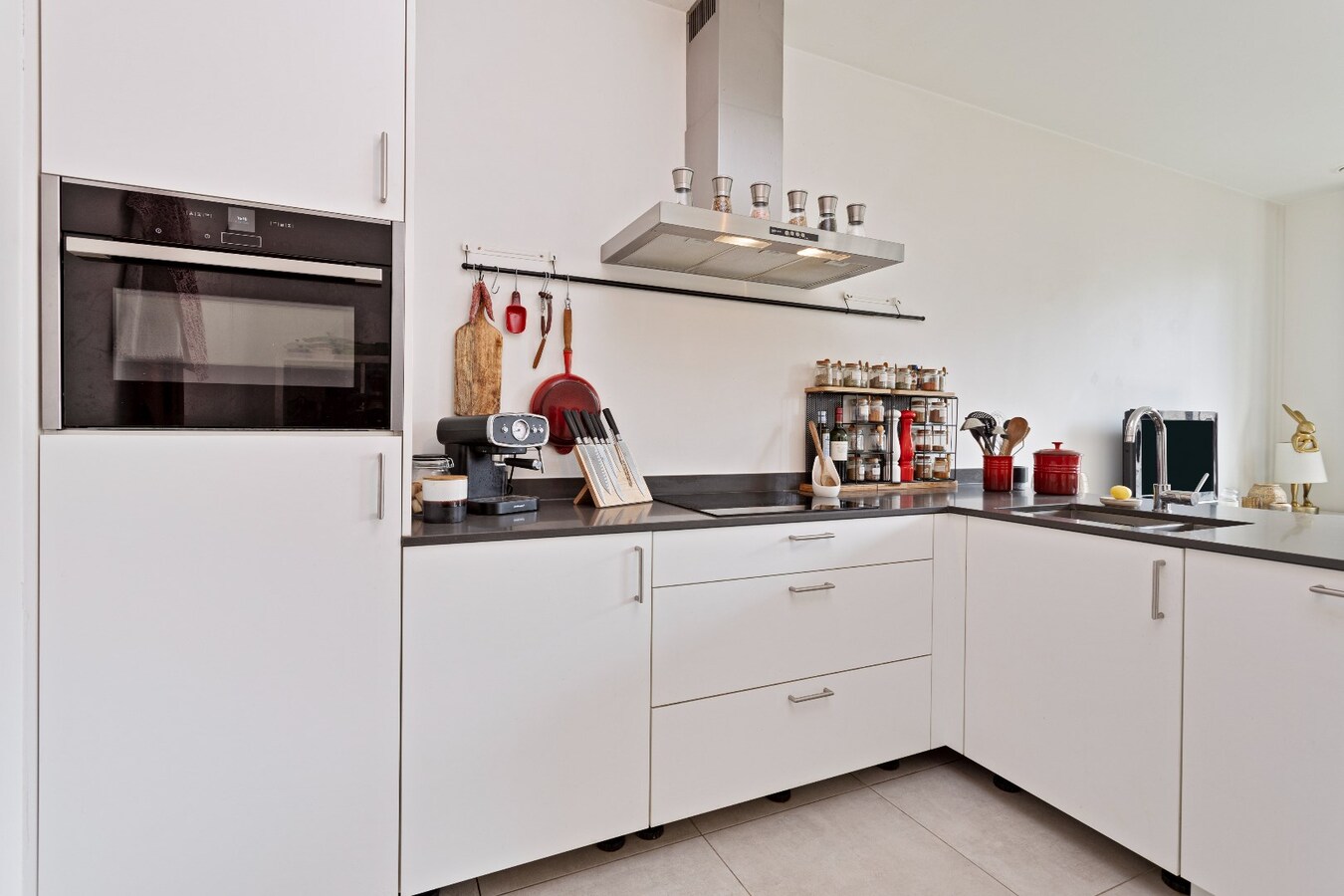 Instapklaar tweeslaapkamerappartement aan de Schelde 