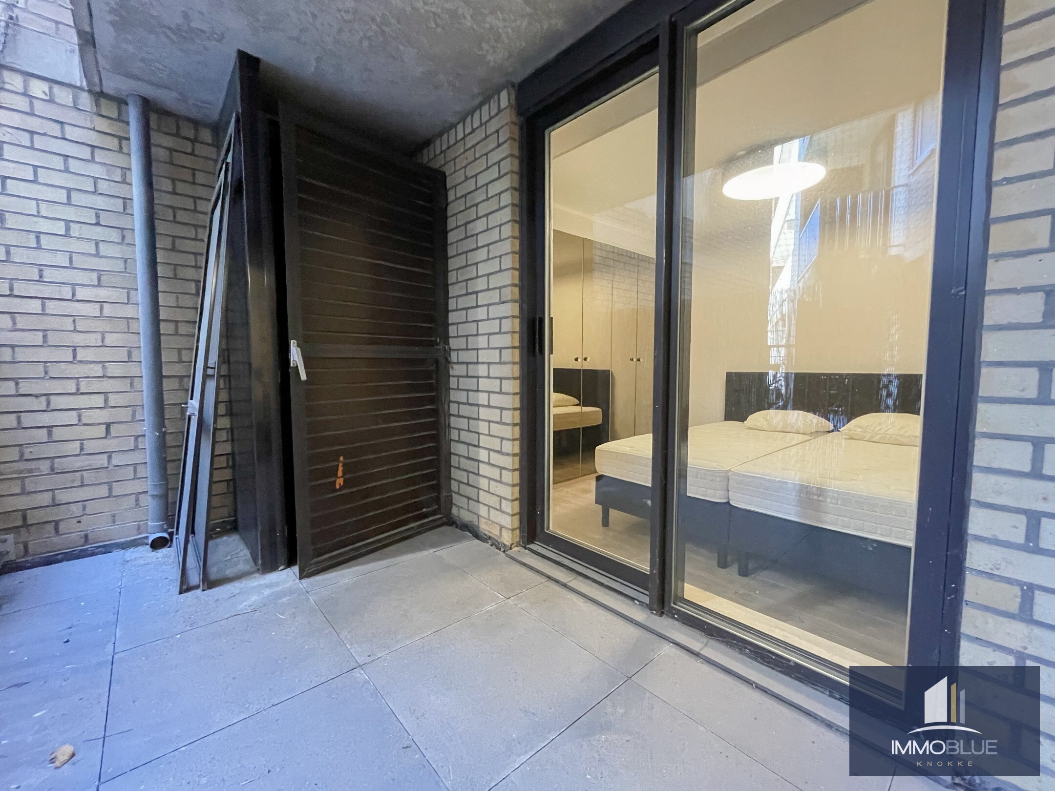 Appartement prêt à emménager situé sur la Place du Phare. 