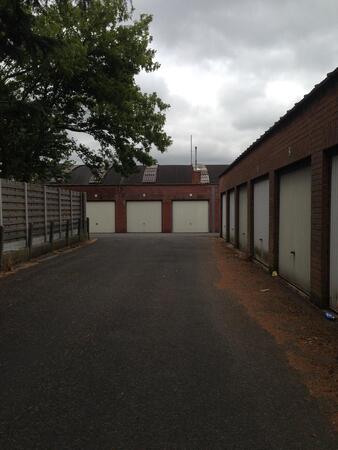 Verhuurd Garage te Izegem