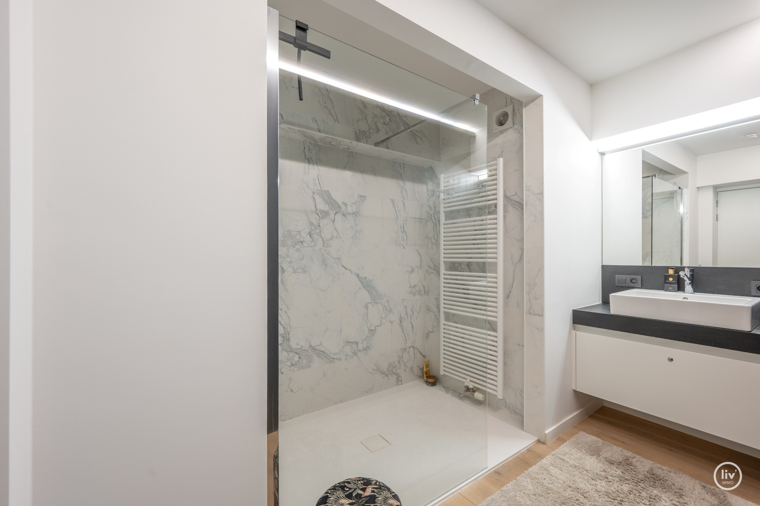 Volledig afgewerkt Hoekappartement + studio centraal gelegen in Knokke 