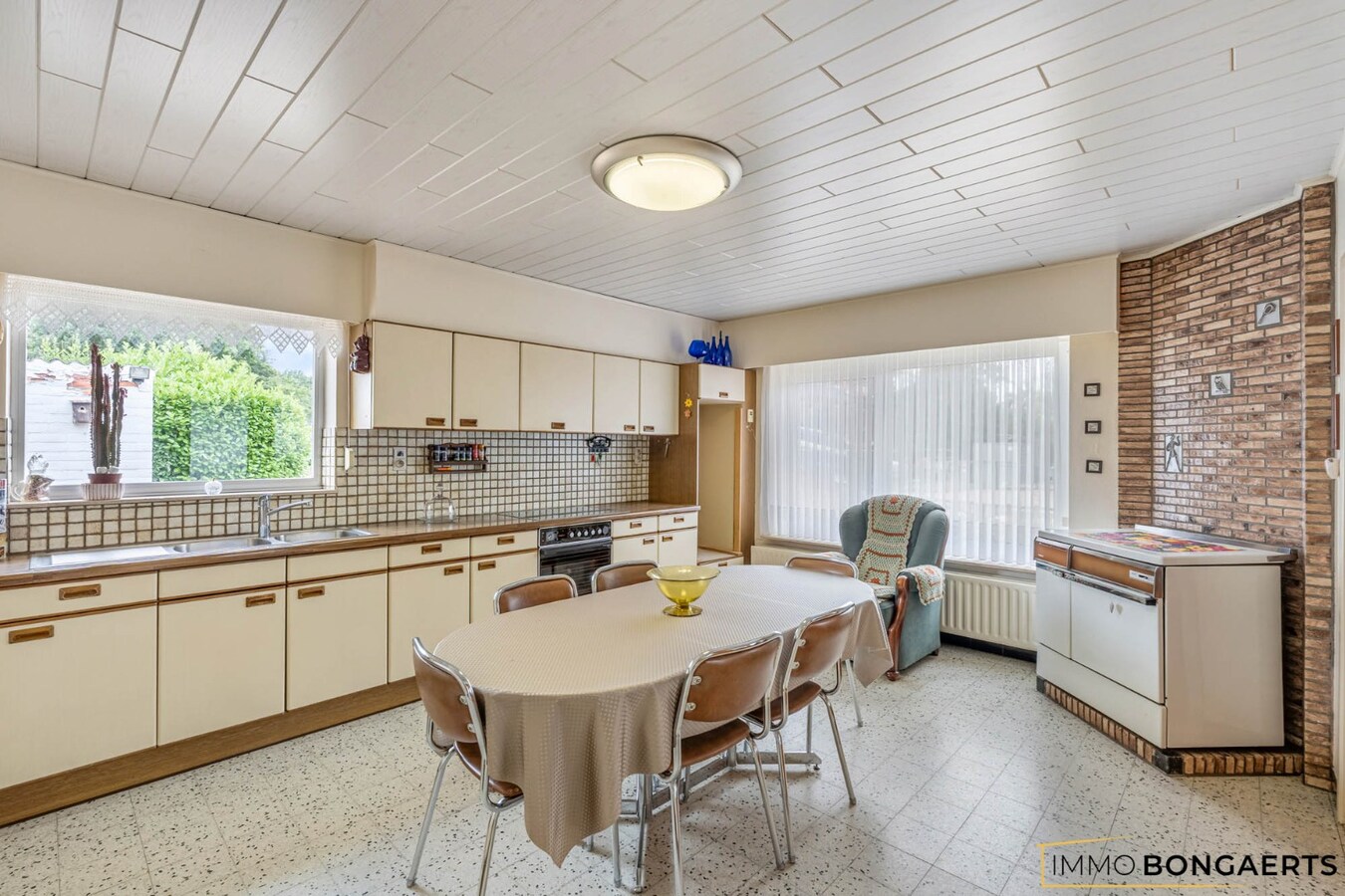 Vrijstaande woning met 3 slaapkamers 