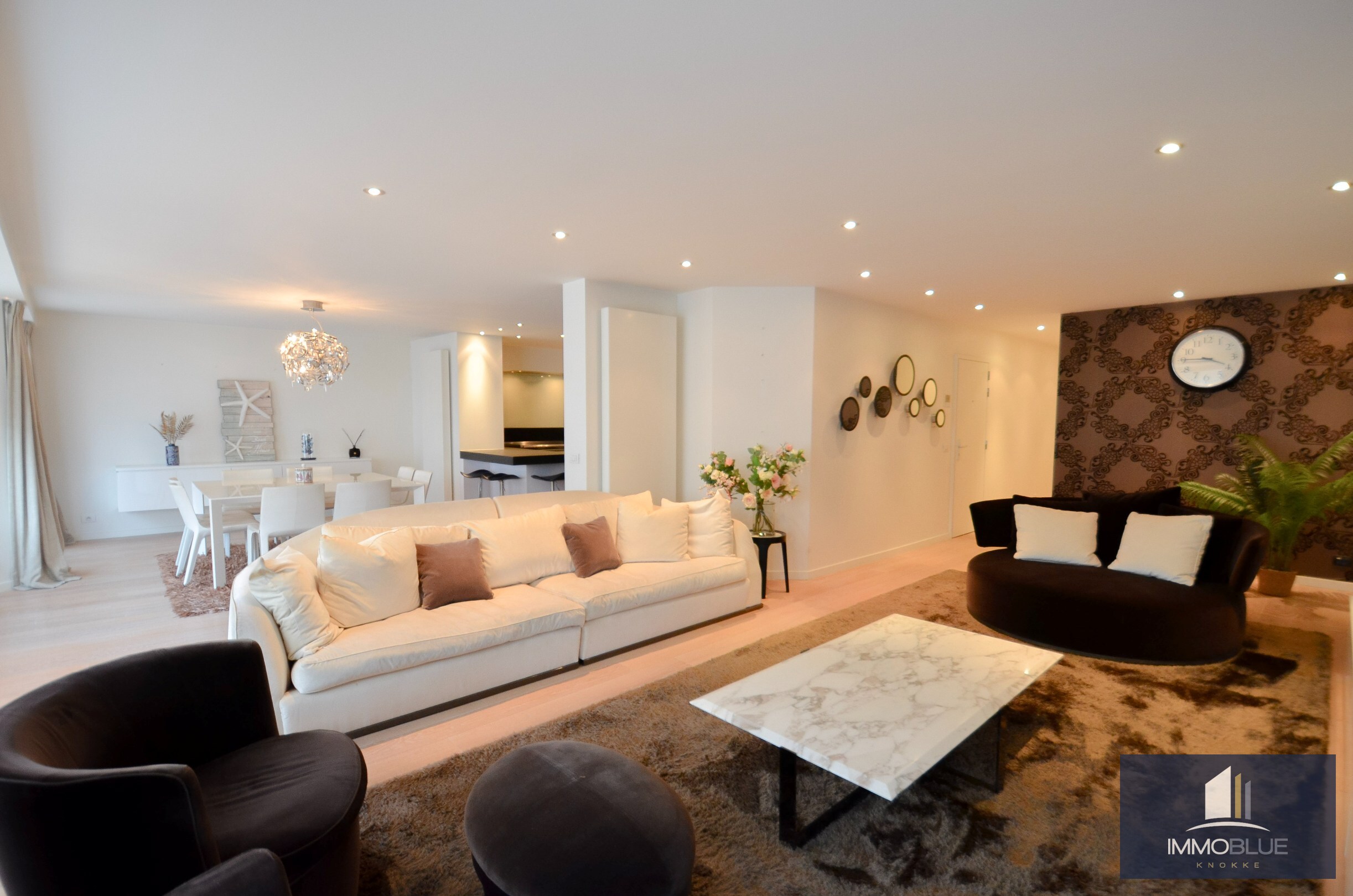 Offre exceptionnelle – Appartement particulièrement spacieux dans une résidence élégante. 