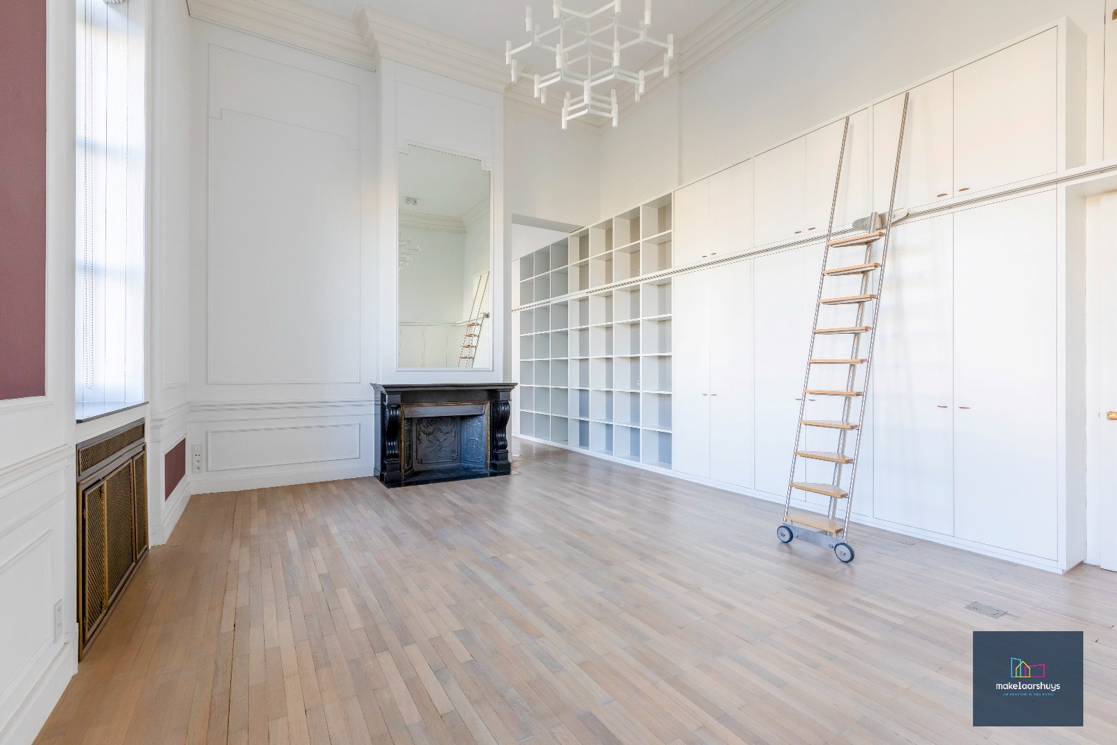 Luxueus duplex appartement   te Kouterhof met 2 slaapkamers , terras en  garageplaats 