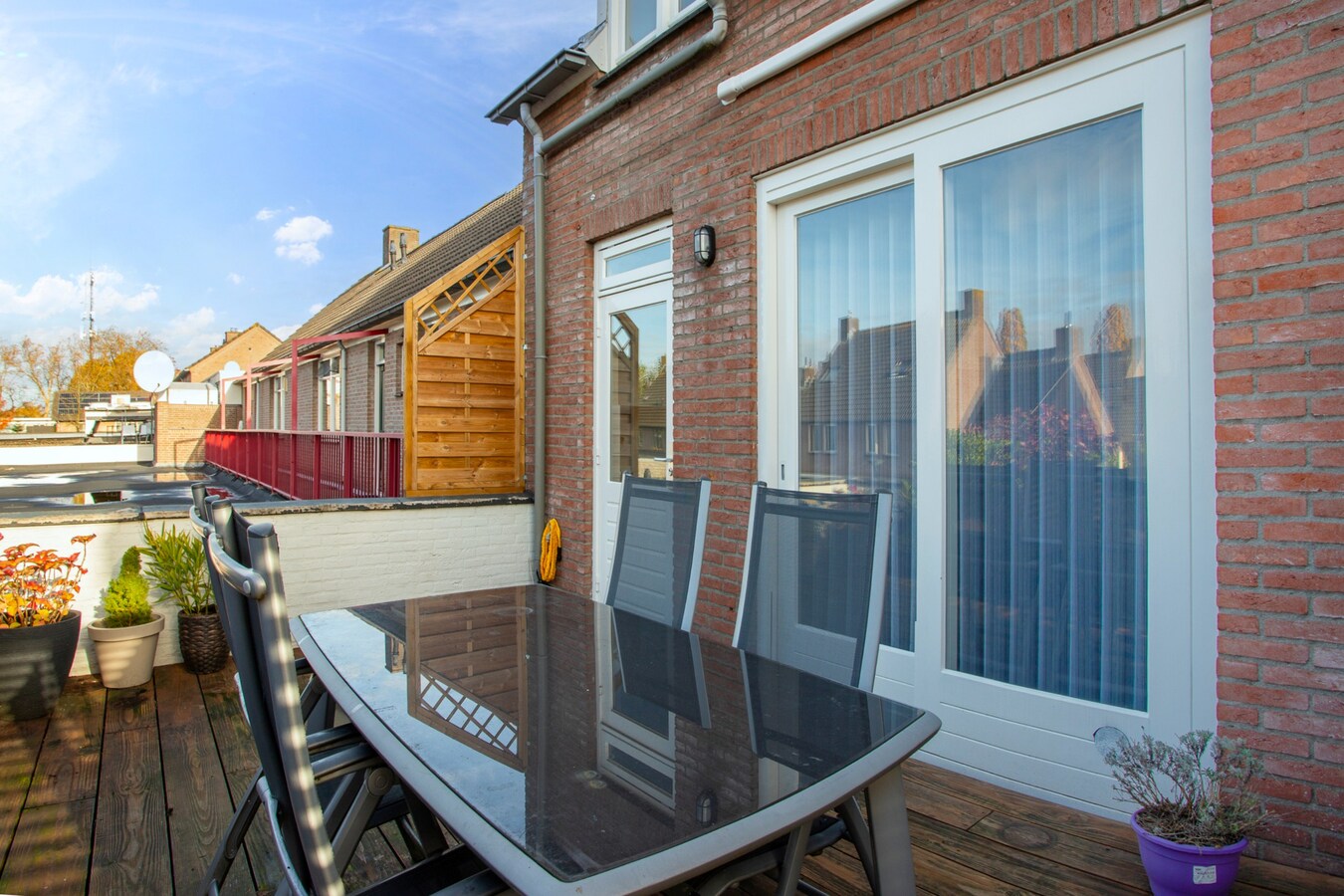 Moderne en instapklare bovenwoning in het hart van Hapert – met dakterras en energielabel A. 